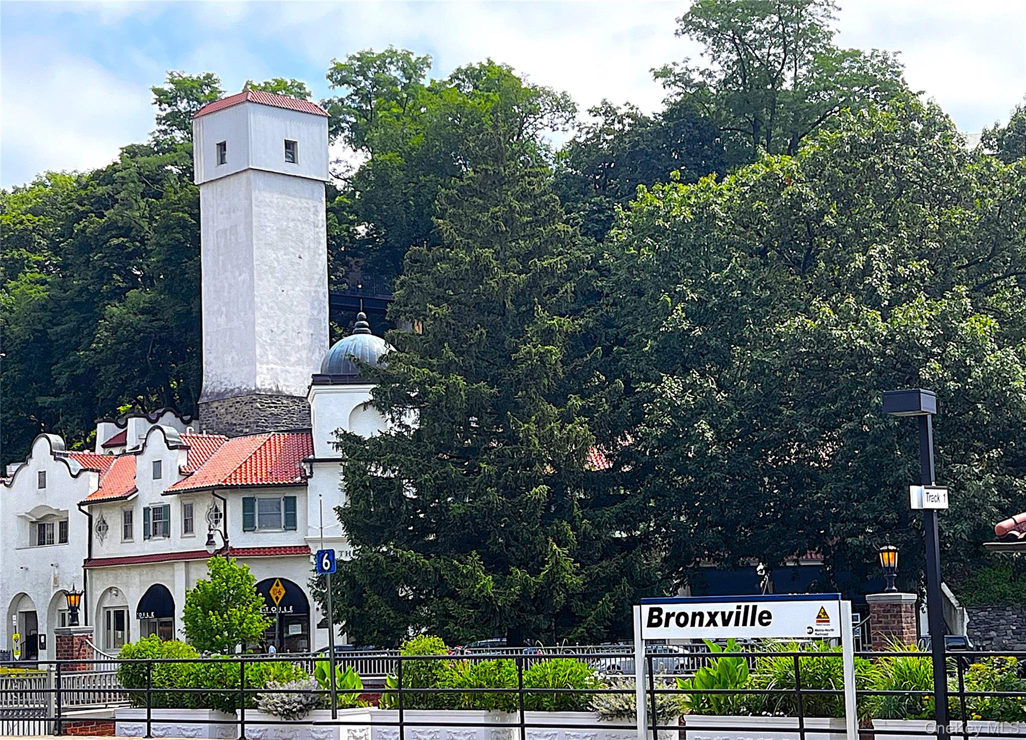 35 Parkview Avenue # 3F, Bronxville, NY 10708