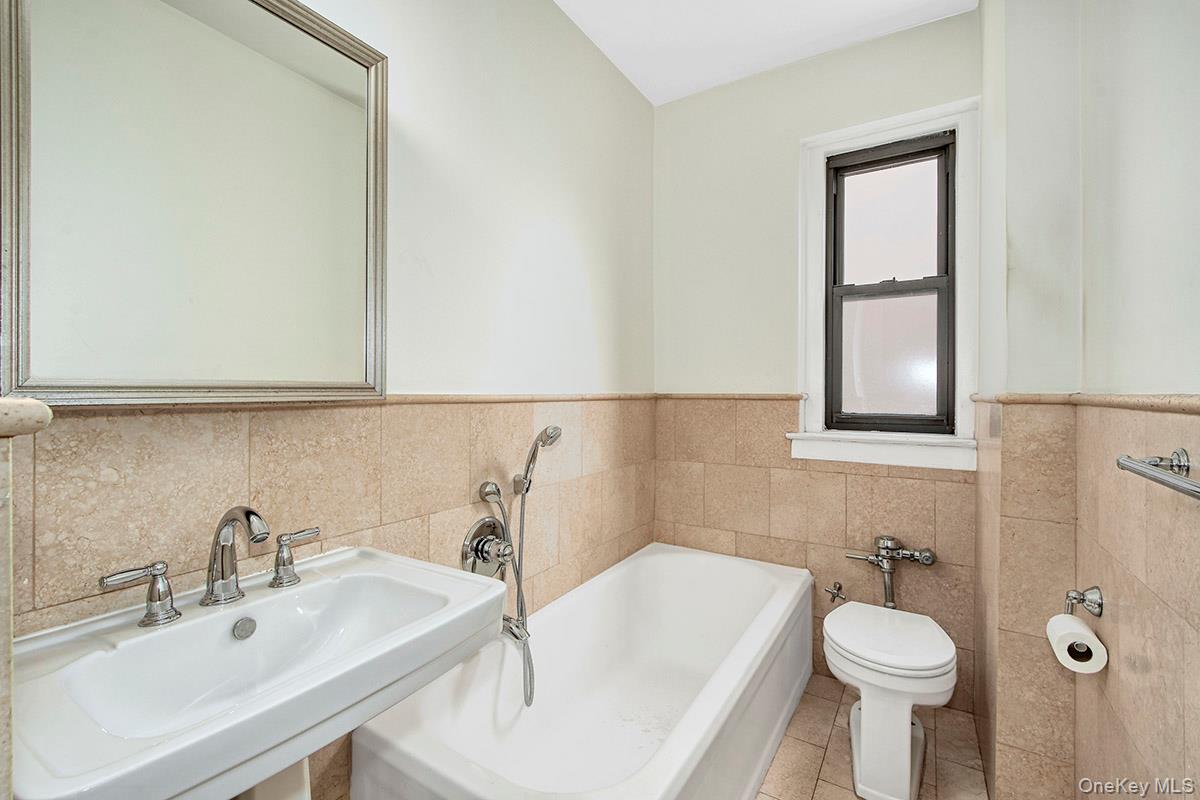 35 Parkview Avenue # 3F, Bronxville, NY 10708