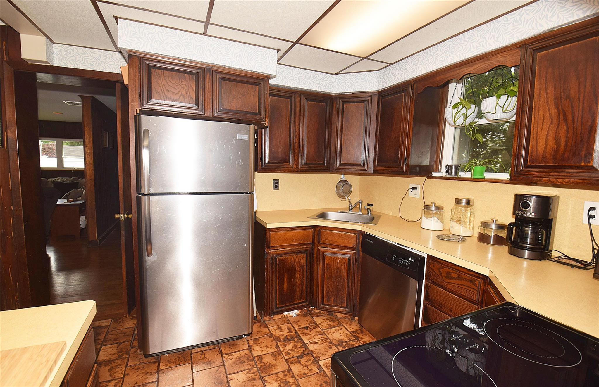 366 Peninsula Boulevard, Lynbrook, NY 11563