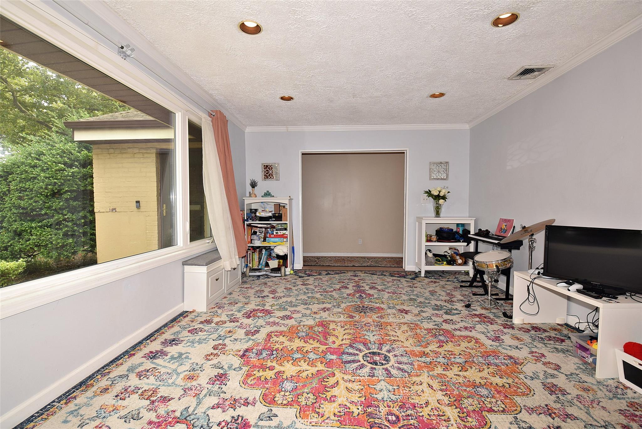 366 Peninsula Boulevard, Lynbrook, NY 11563