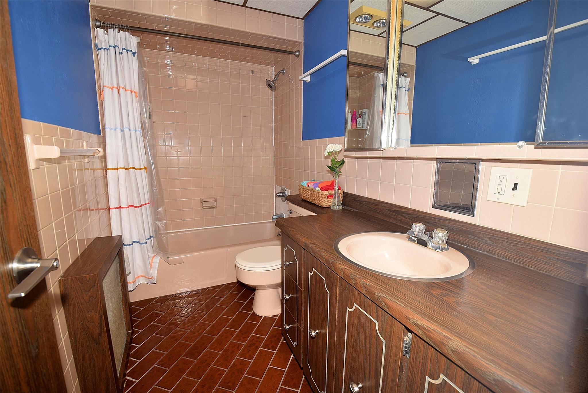 366 Peninsula Boulevard, Lynbrook, NY 11563