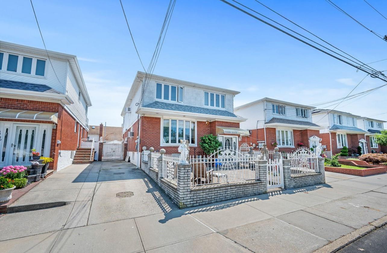 164-43 96th Street # 2, Howard Beach, NY 11414