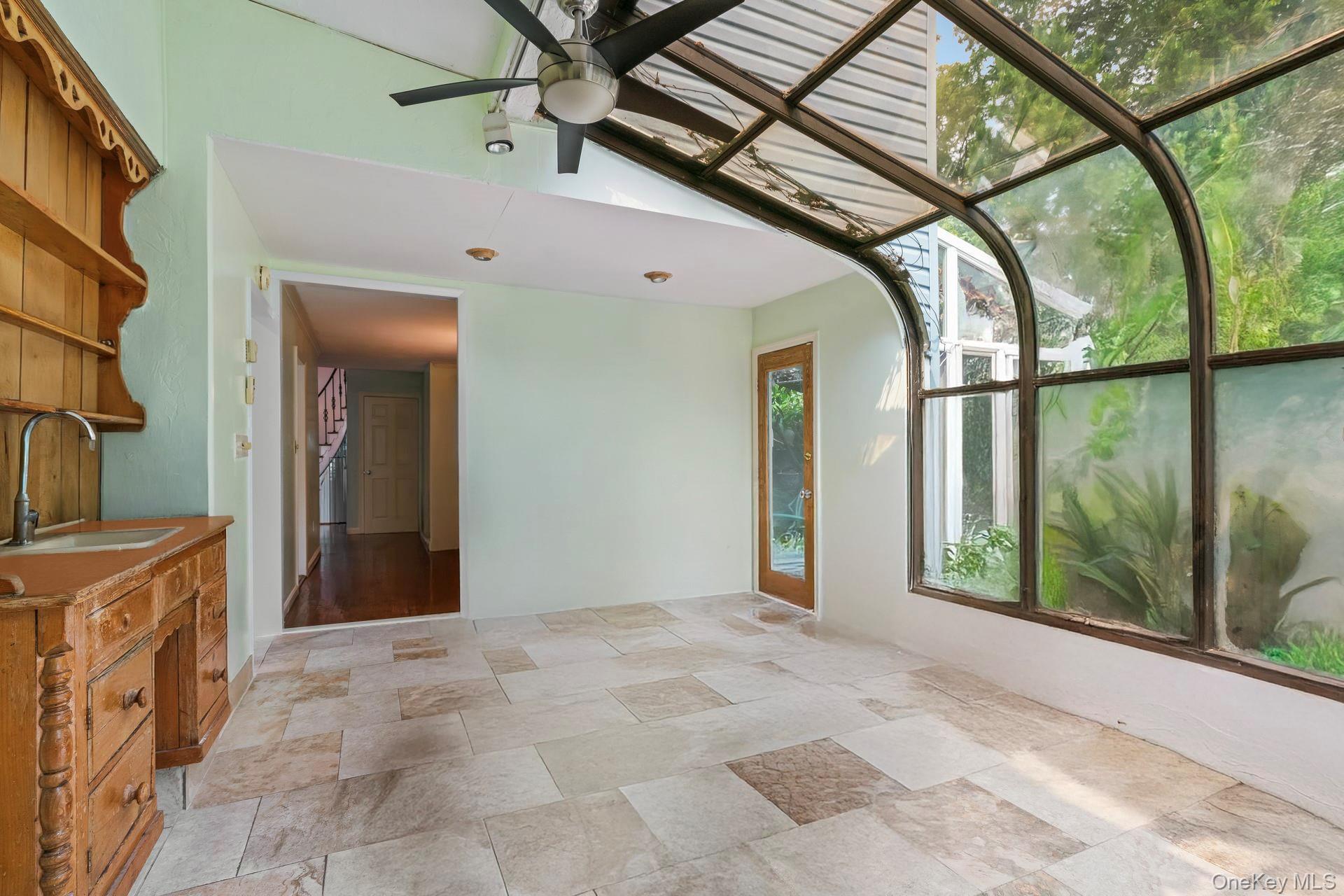 13 Whitney Circle, Glen Cove, NY 11542