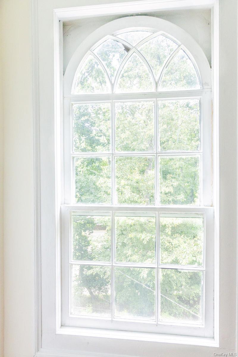 592 Landing Avenue, Smithtown, NY 11787