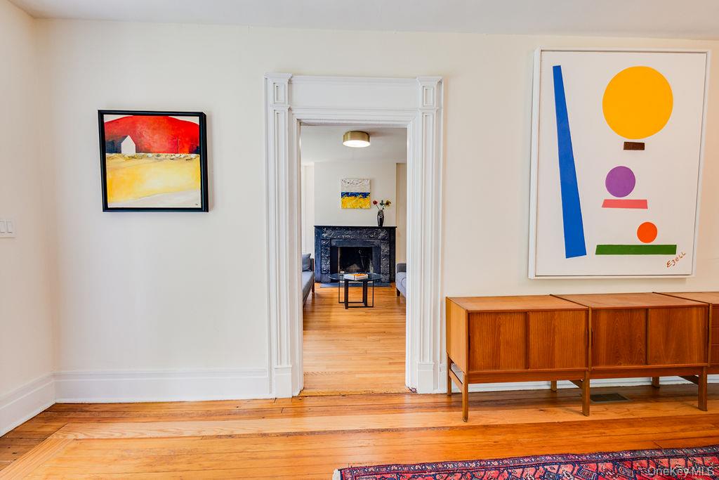 592 Landing Avenue, Smithtown, NY 11787