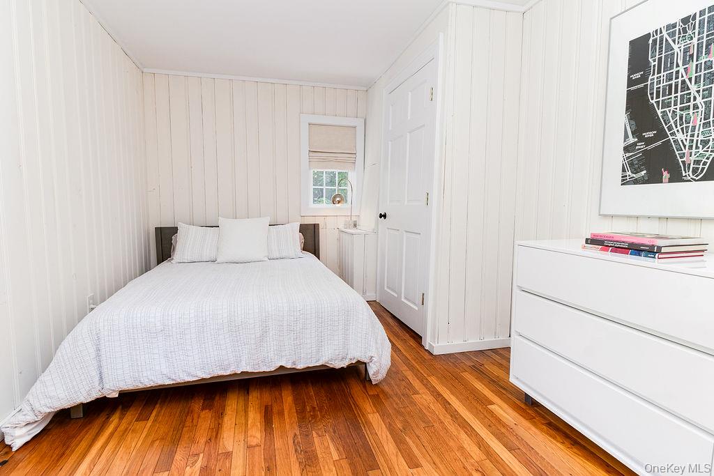 592 Landing Avenue, Smithtown, NY 11787