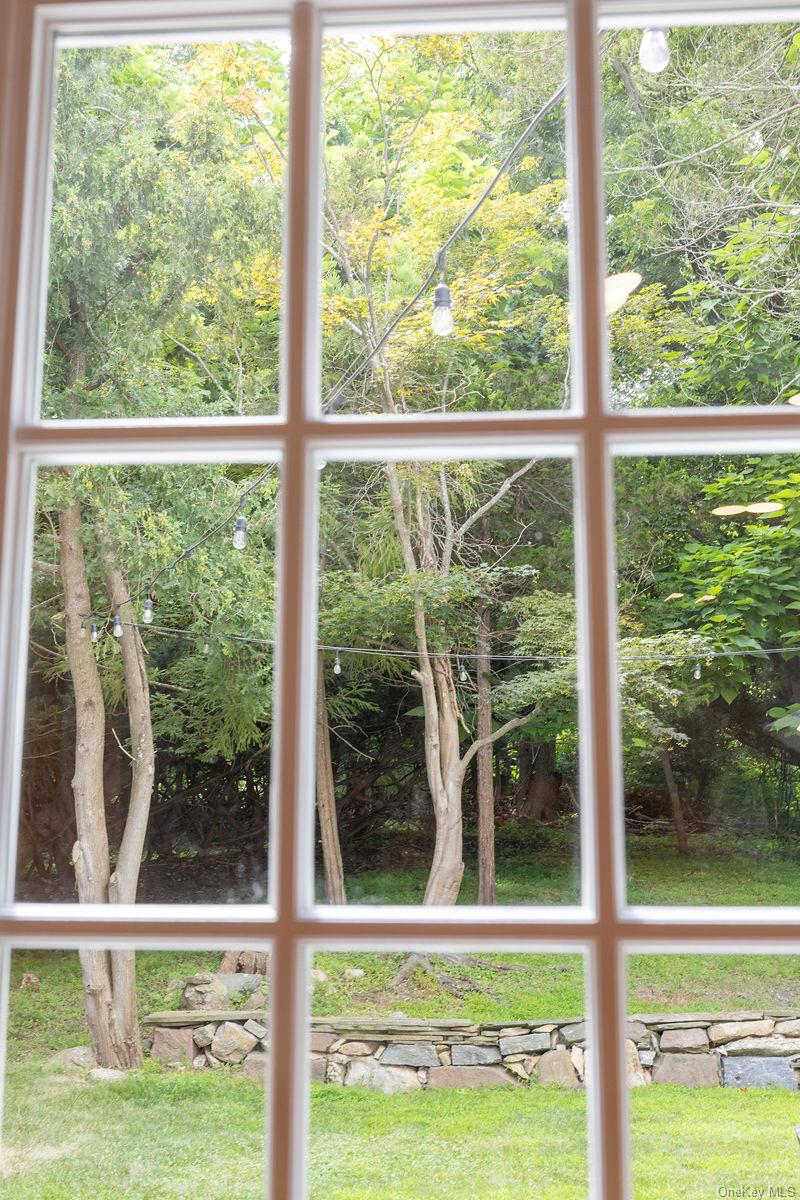 592 Landing Avenue, Smithtown, NY 11787