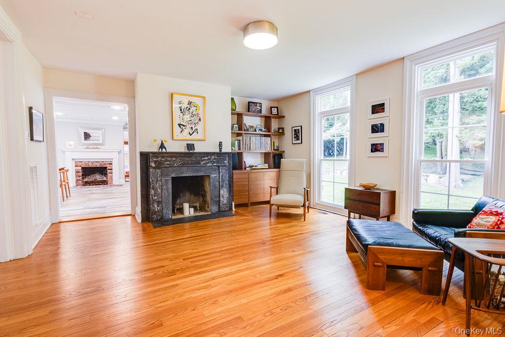 592 Landing Avenue, Smithtown, NY 11787