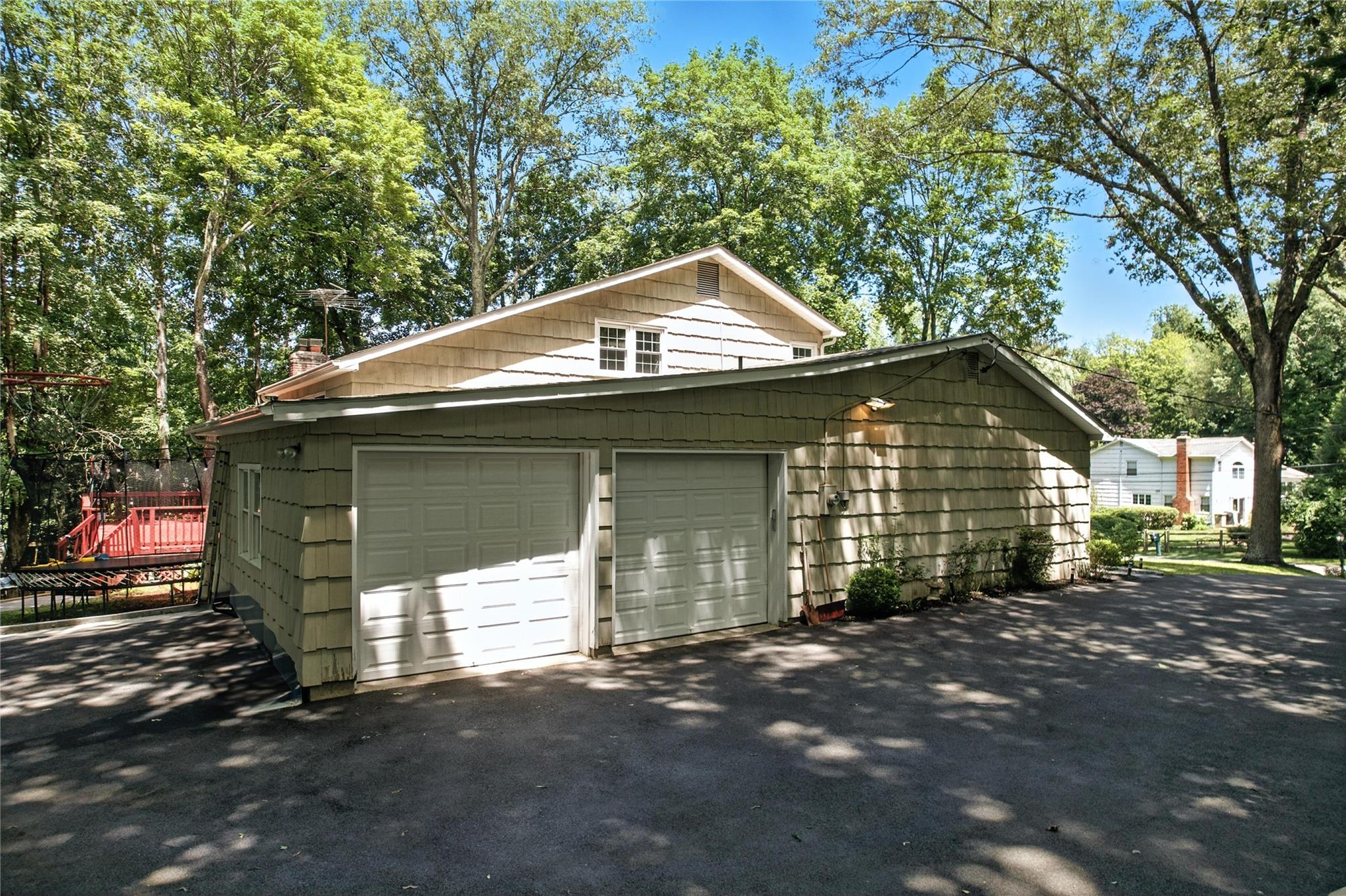 2385 Bunney Lane, Yorktown Heights, NY 10598