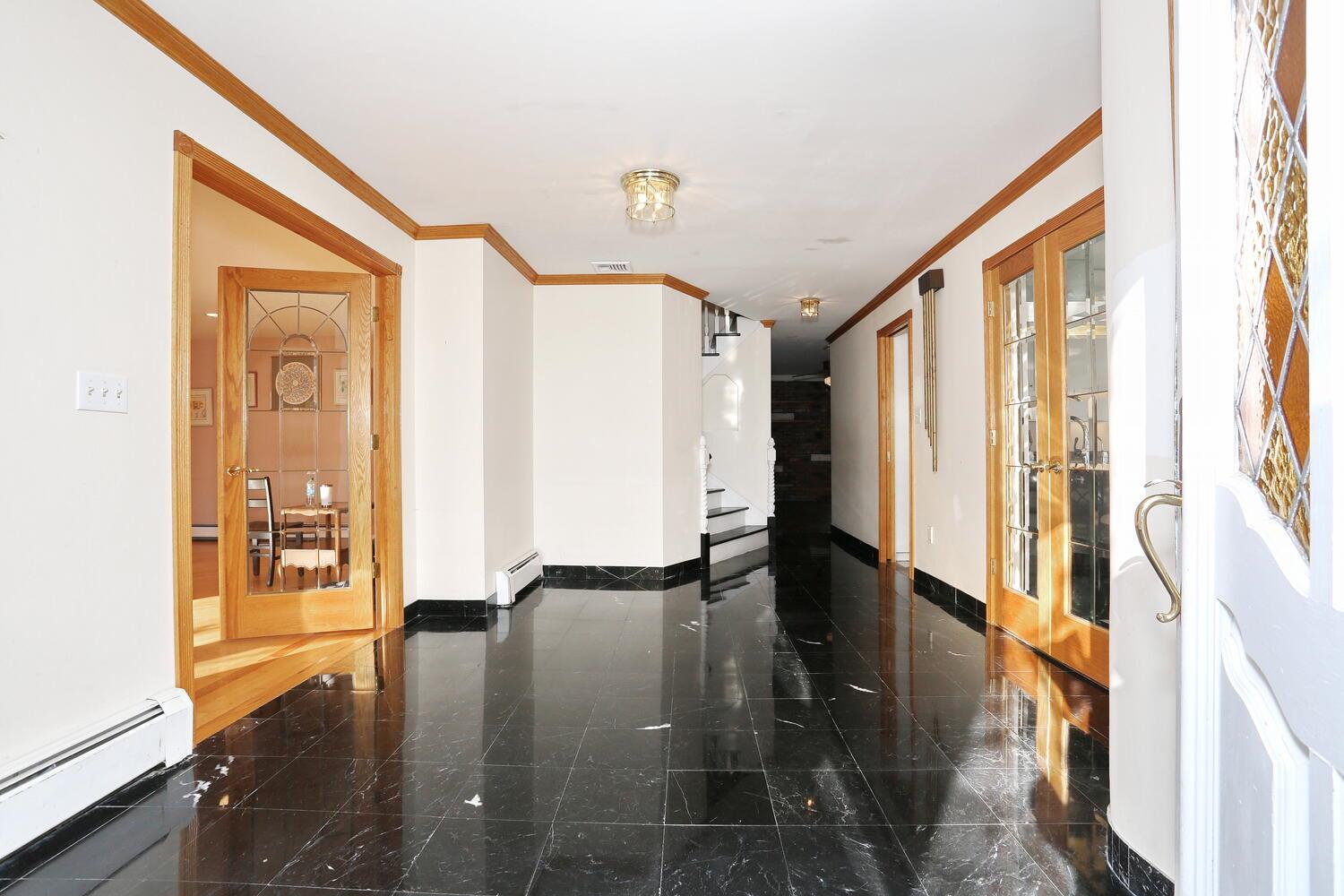 9 Oz Court, Spring Valley, NY 10977