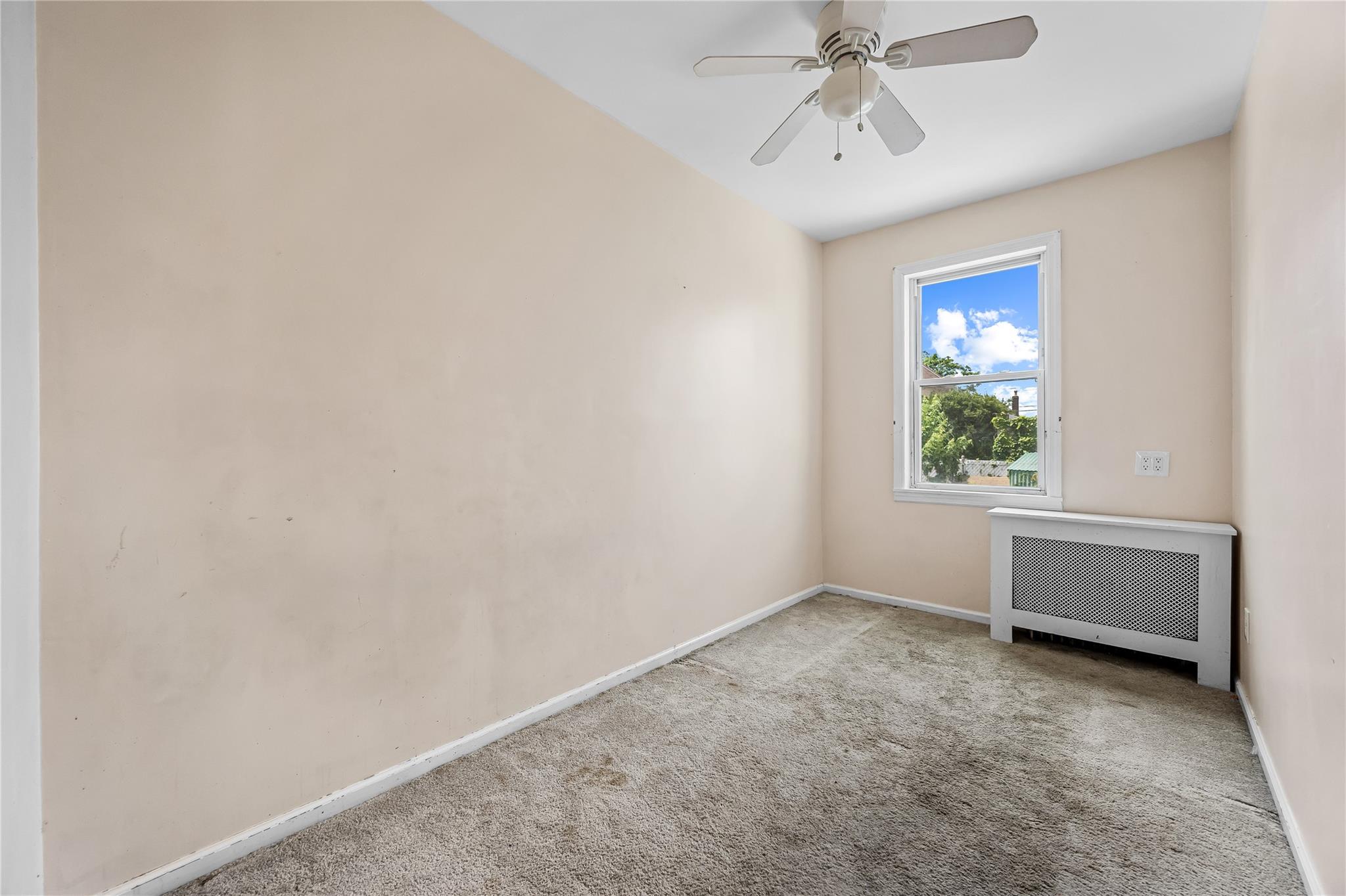 69-31 59th Road, Maspeth, NY 11378