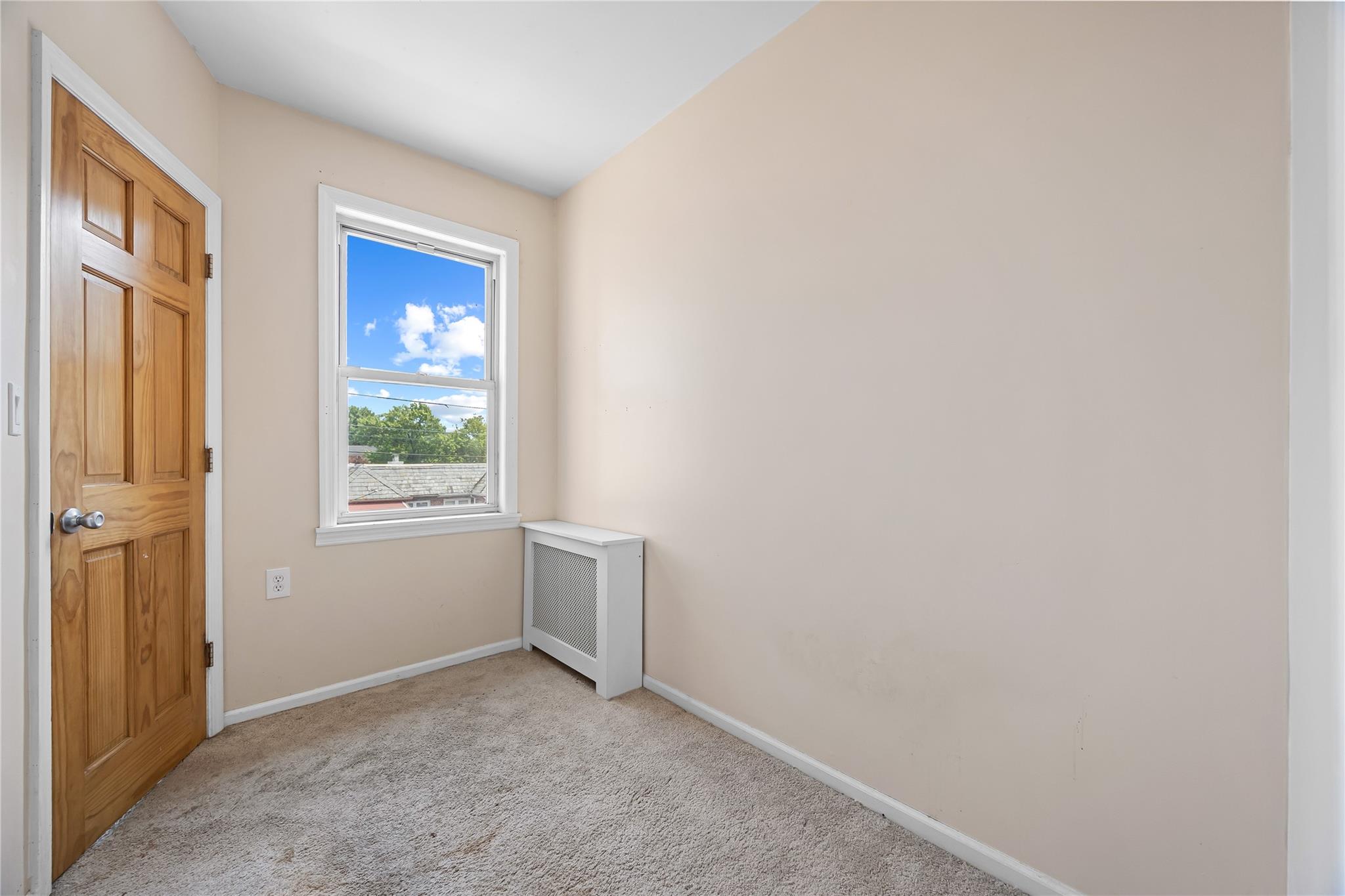 69-31 59th Road, Maspeth, NY 11378