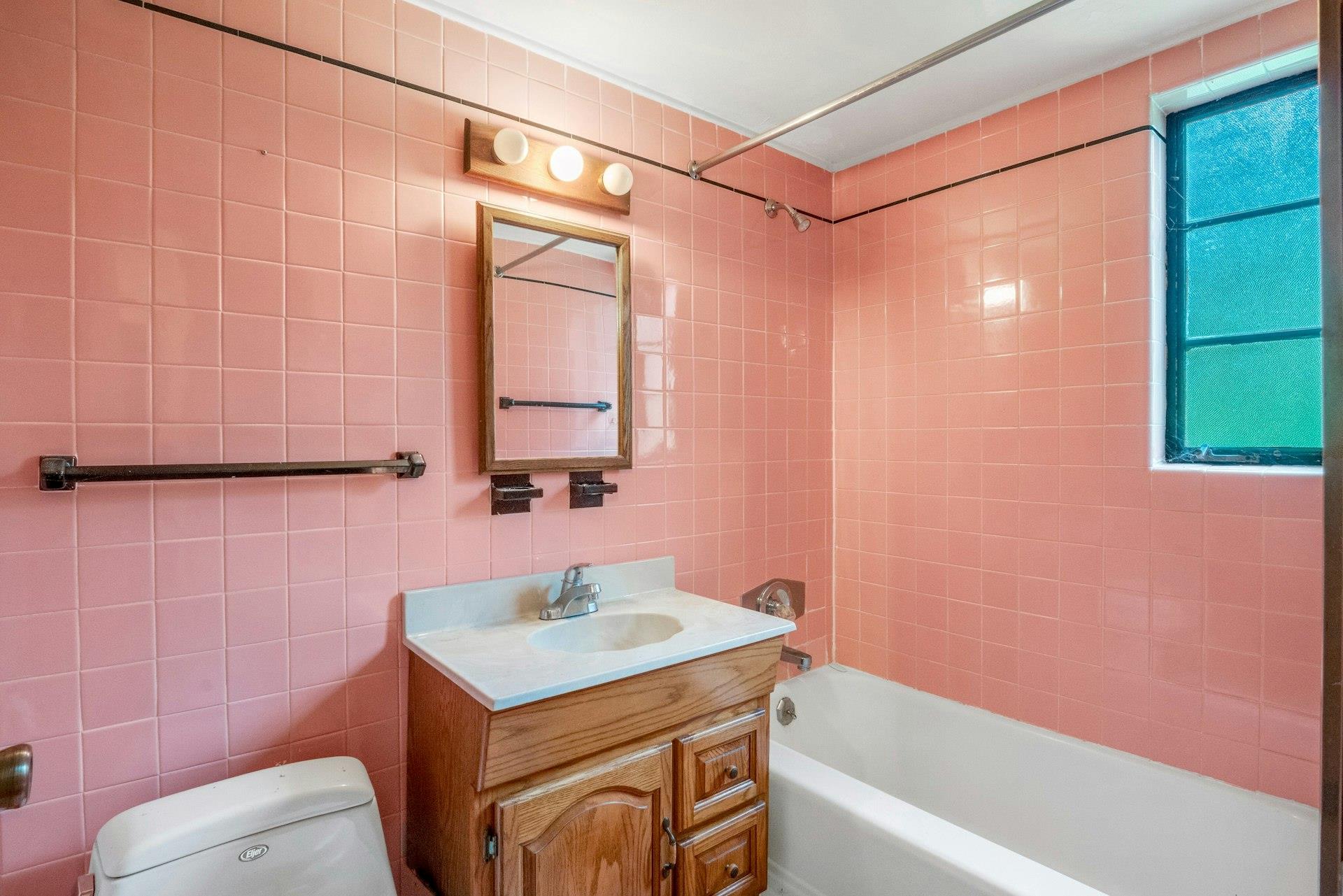 11 Camp Hill Road, Pomona, NY 10970