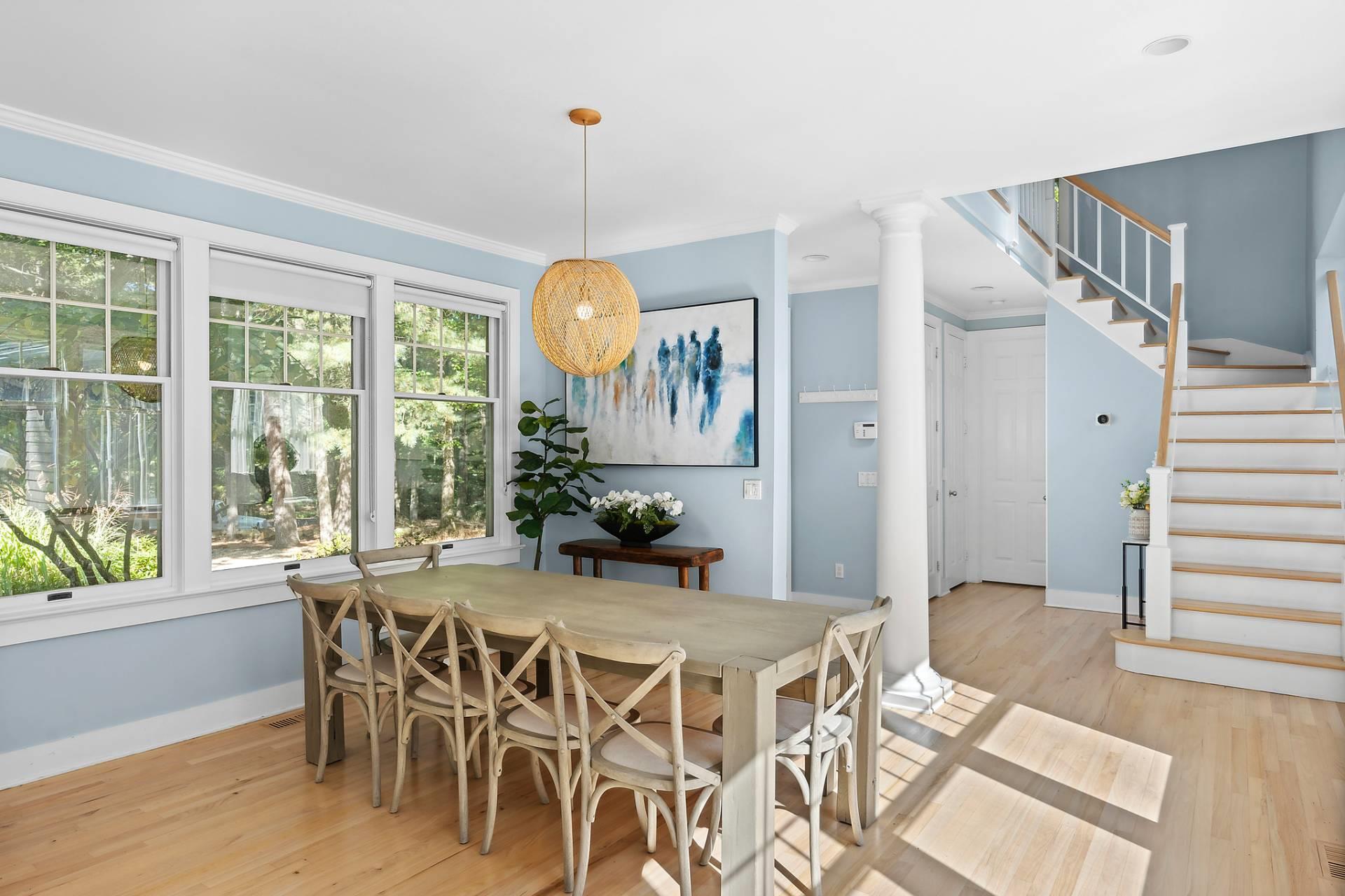 5 Spread Oak Lane, East Hampton, NY 11937