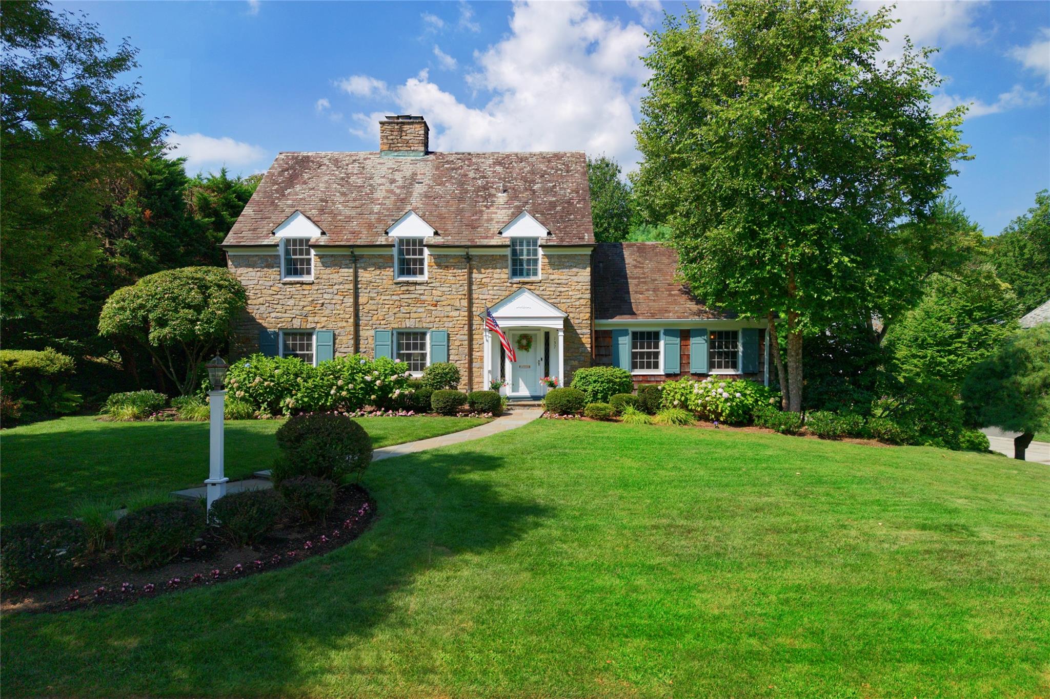 137 Remington Road, Manhasset, NY 11030