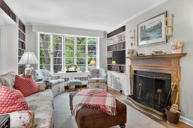 273 Bayville Road, Lattingtown, NY 11560