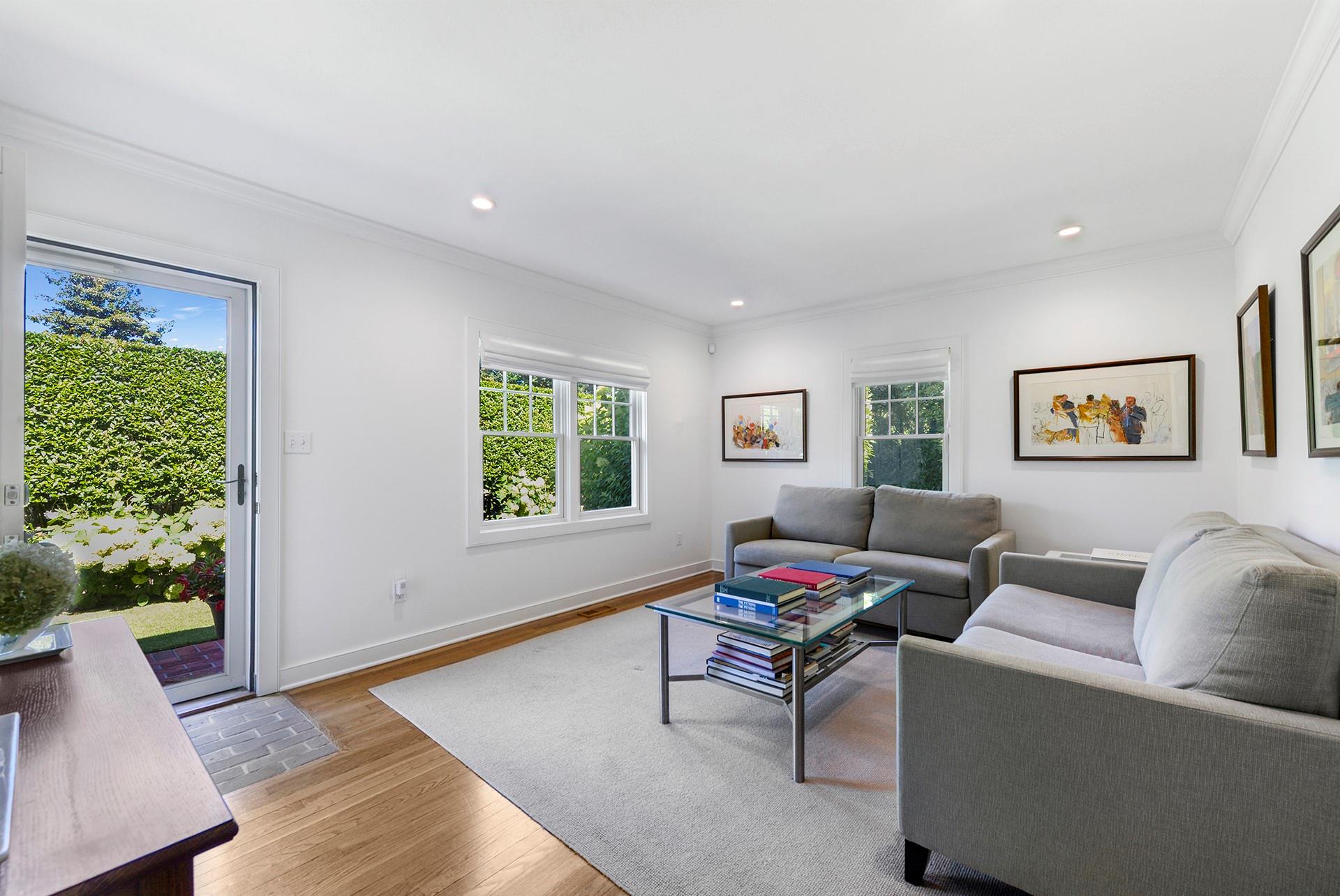 16 Miller Lane, East Hampton, NY 11937