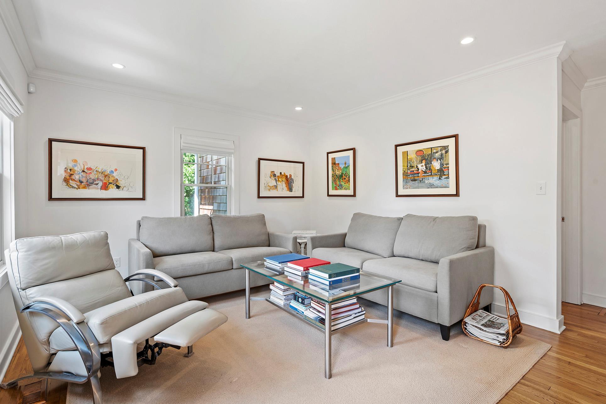 16 Miller Lane, East Hampton, NY 11937