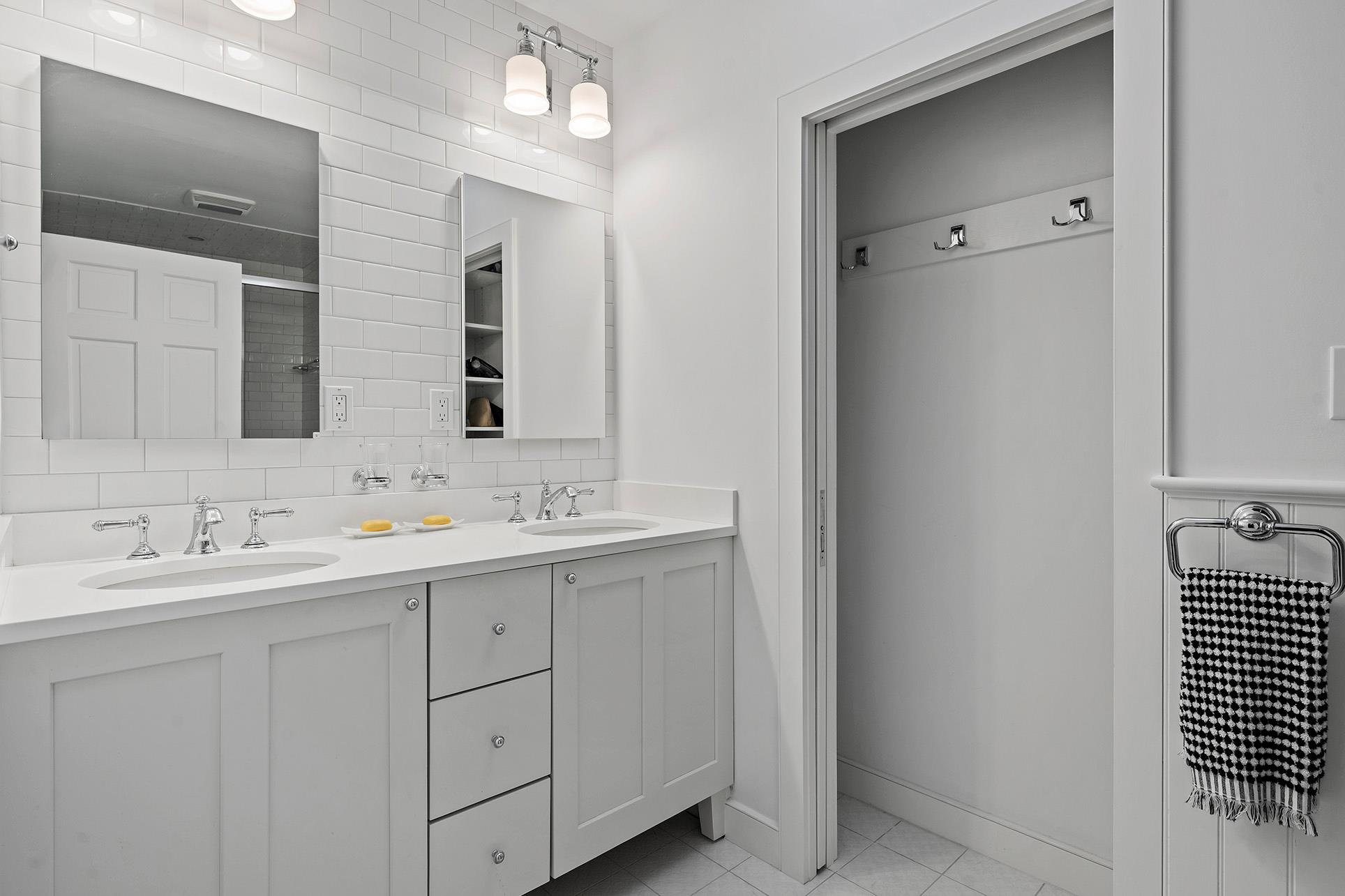 16 Miller Lane, East Hampton, NY 11937