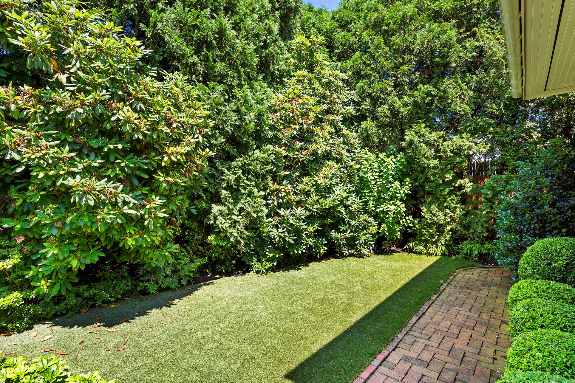 16 Miller Lane, East Hampton, NY 11937