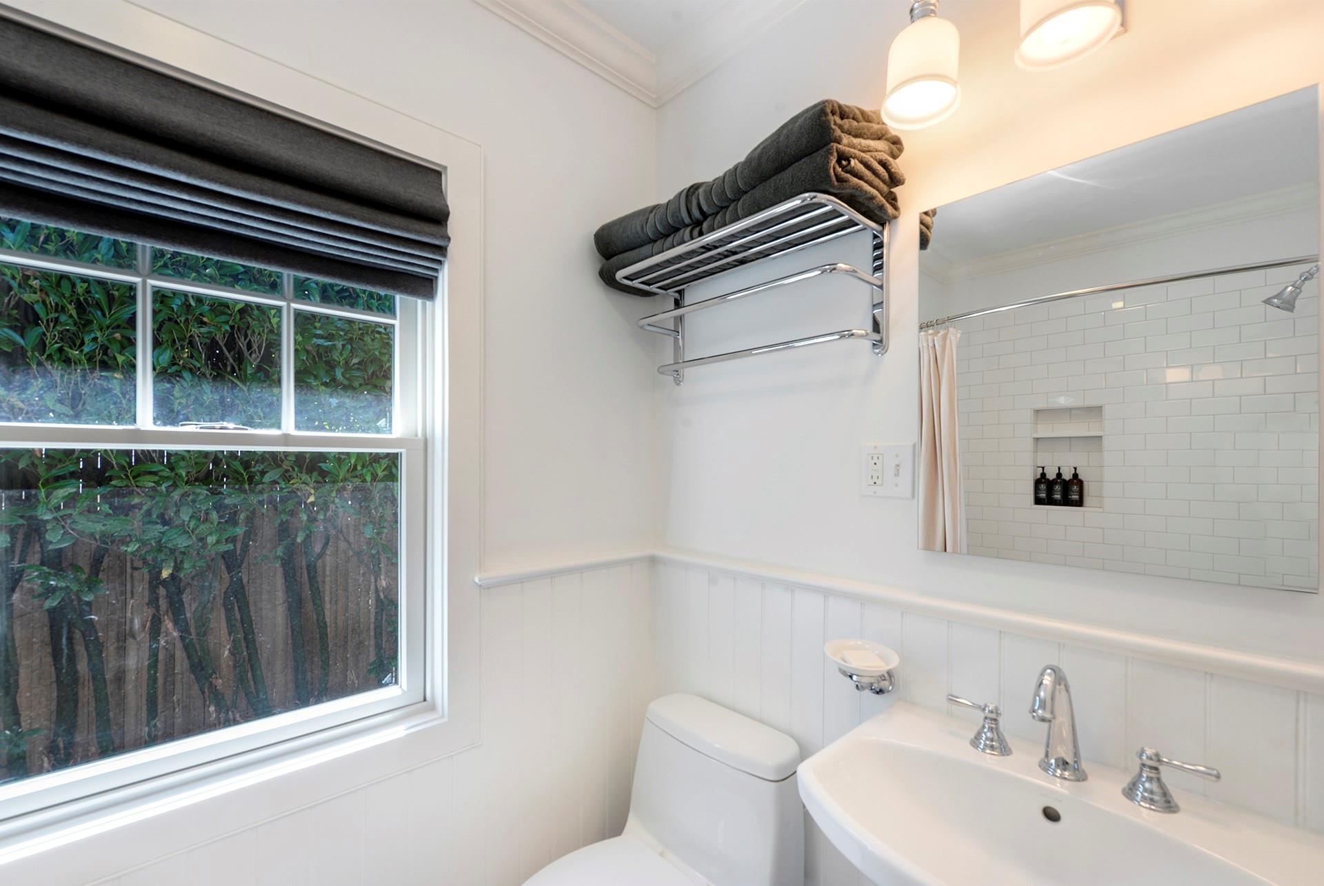 16 Miller Lane, East Hampton, NY 11937