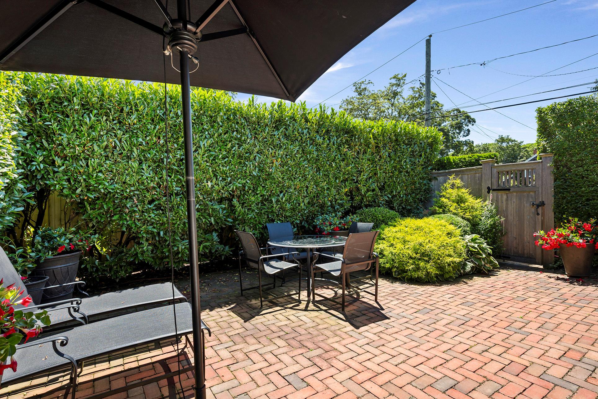 16 Miller Lane, East Hampton, NY 11937