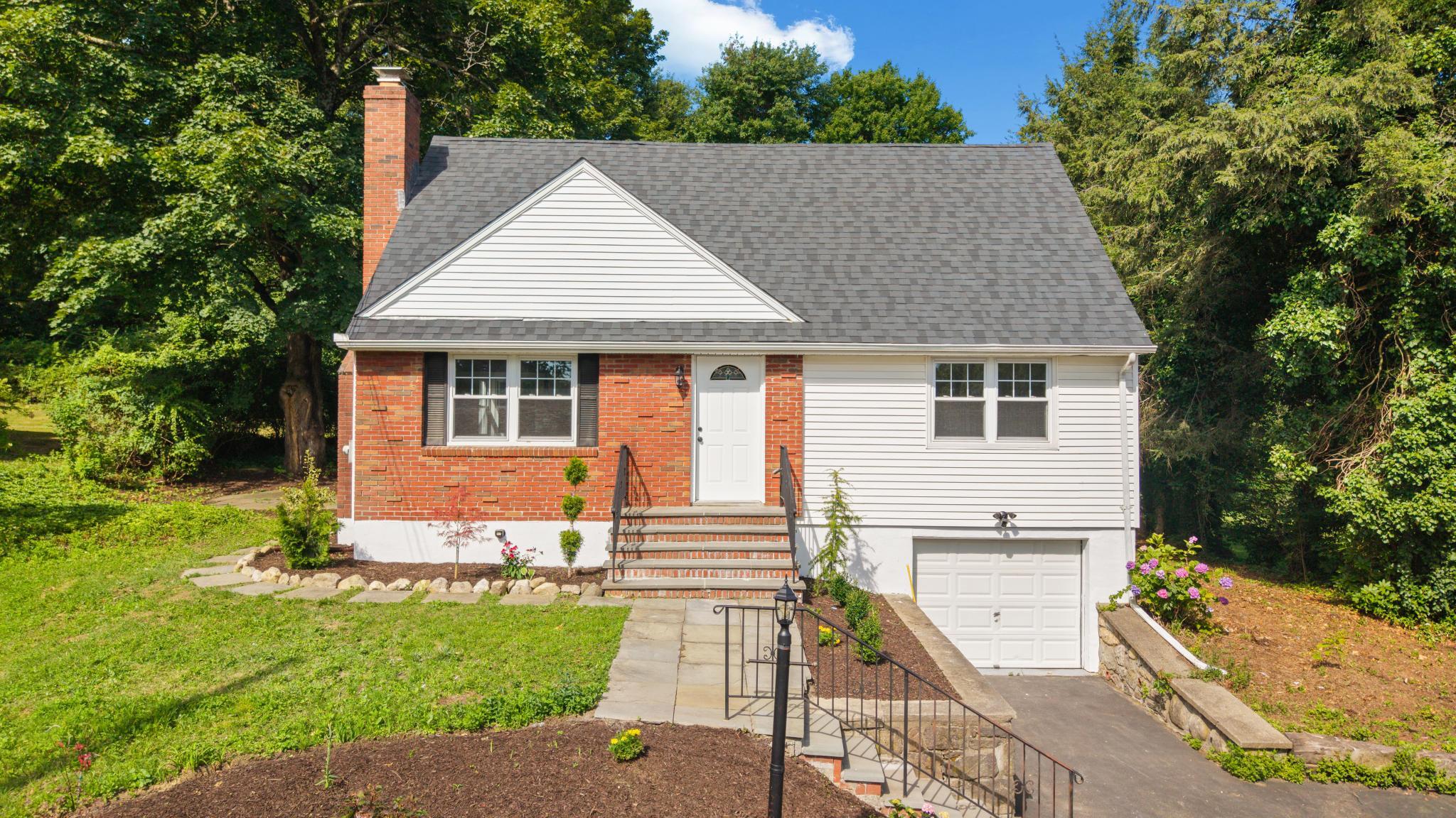 3 Field Place, Cortlandt Manor, NY 10567
