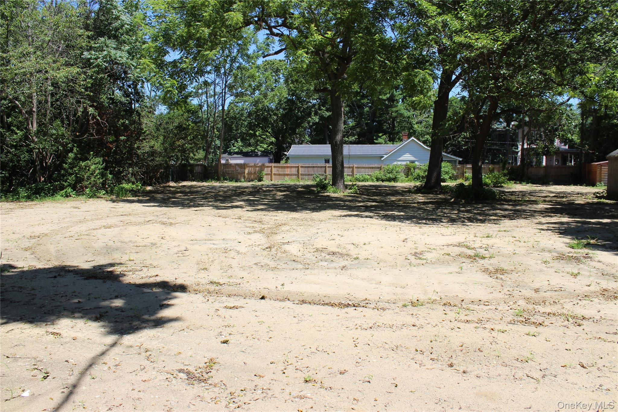 453 Montauk Highway, East Moriches, NY 11940