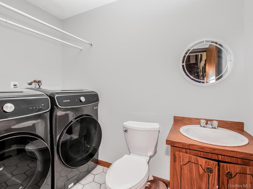 113 Buckberg Road, Tomkins Cove, NY 10980