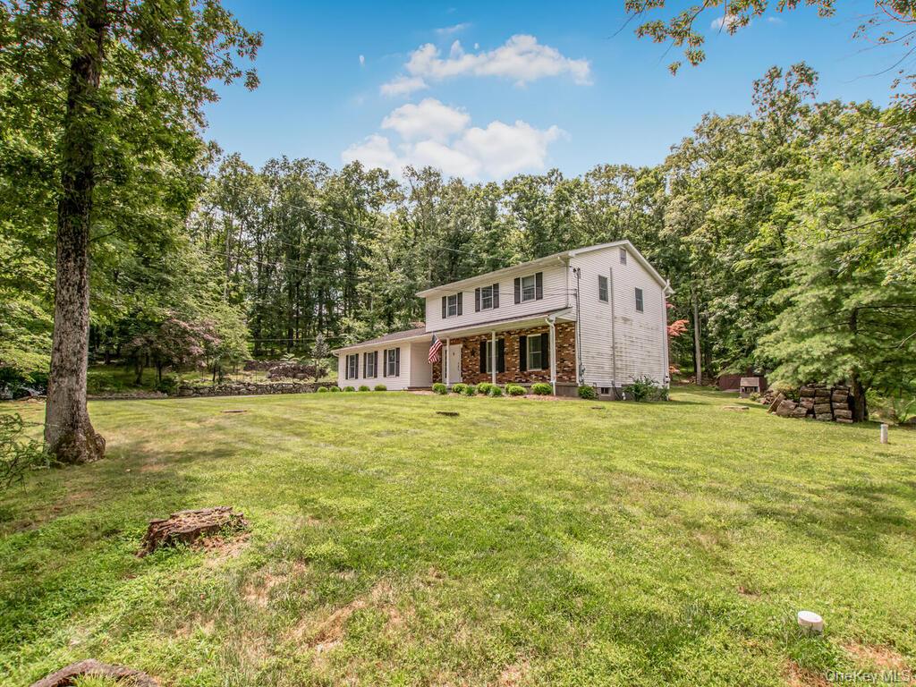 113 Buckberg Road, Tomkins Cove, NY 10980