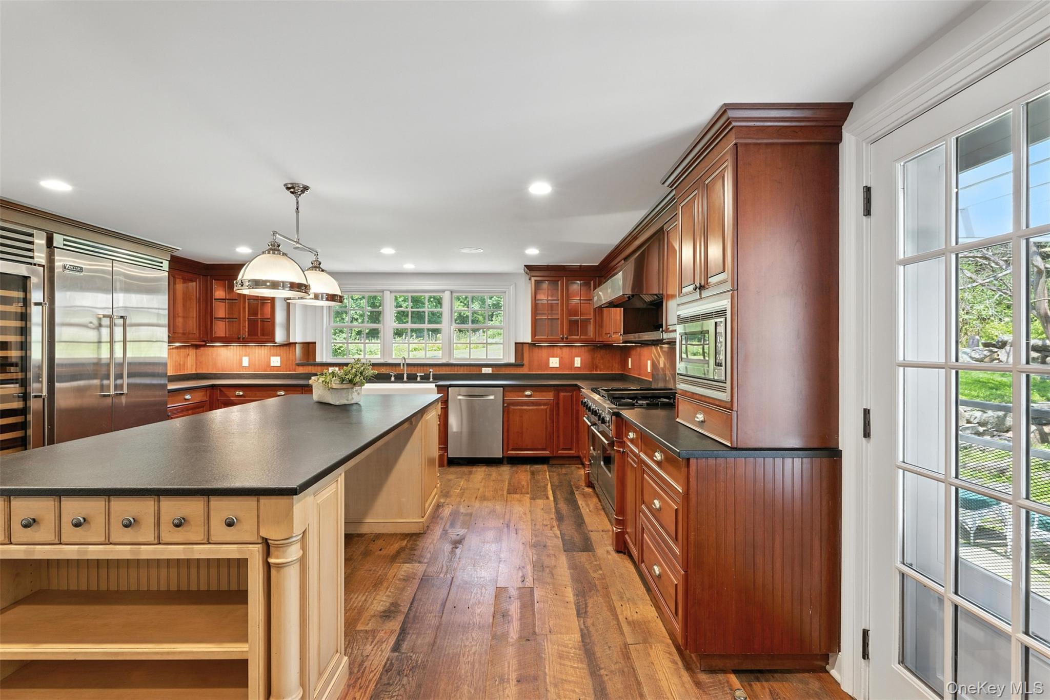 20 Salem Road, Pound Ridge, NY 10576