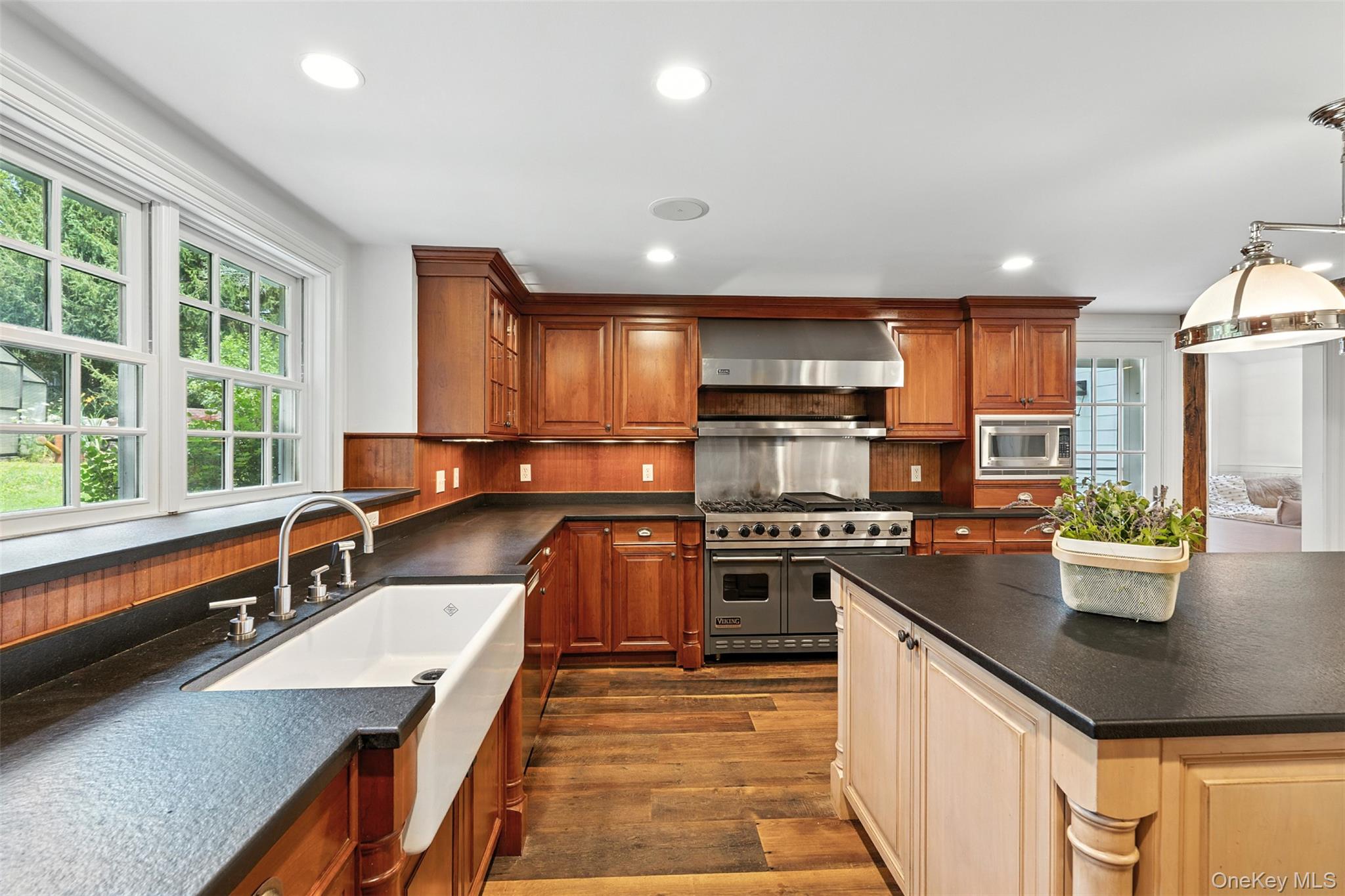 20 Salem Road, Pound Ridge, NY 10576