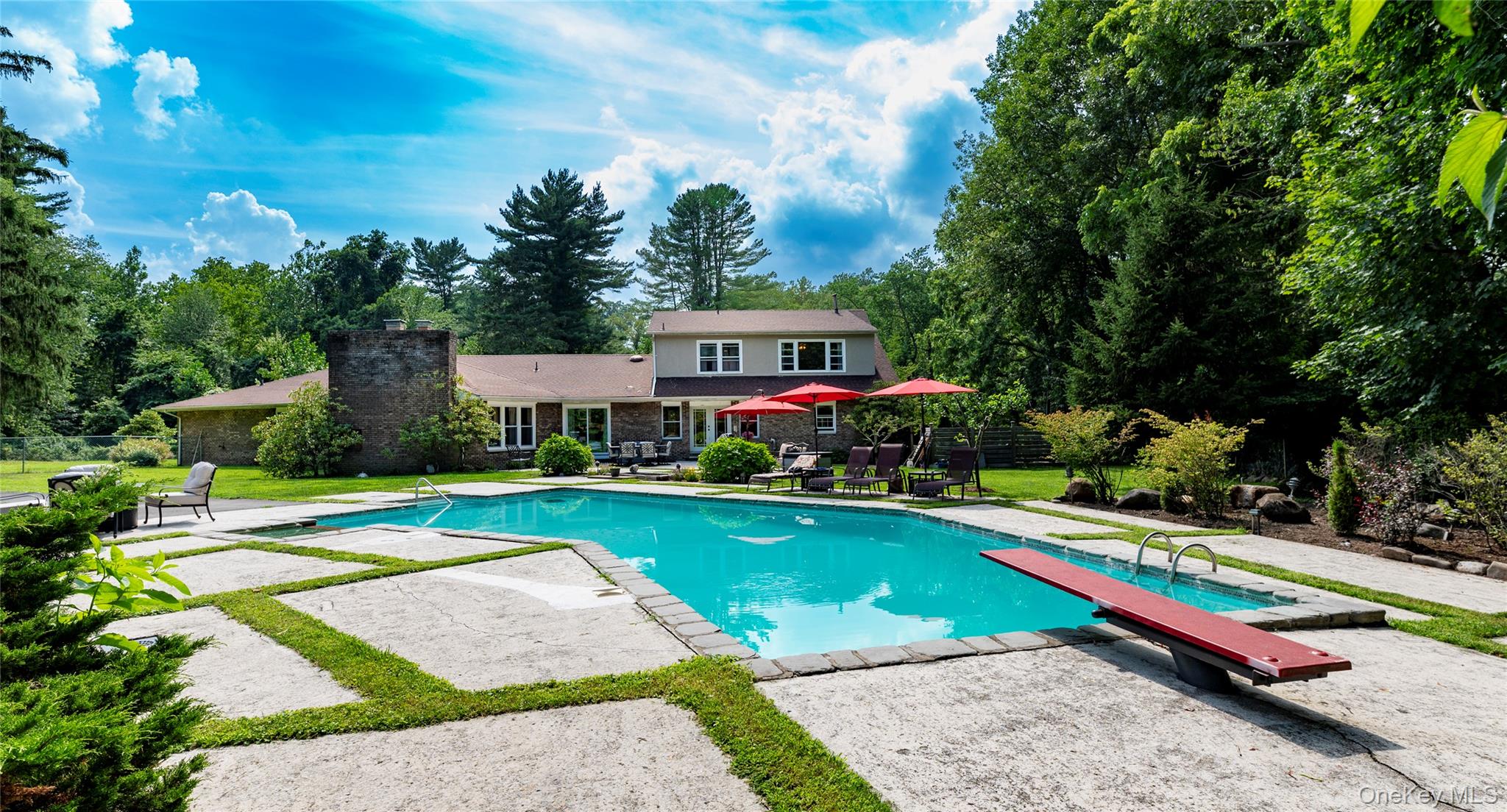 369 Phillips Hill Road, New City, NY 10956