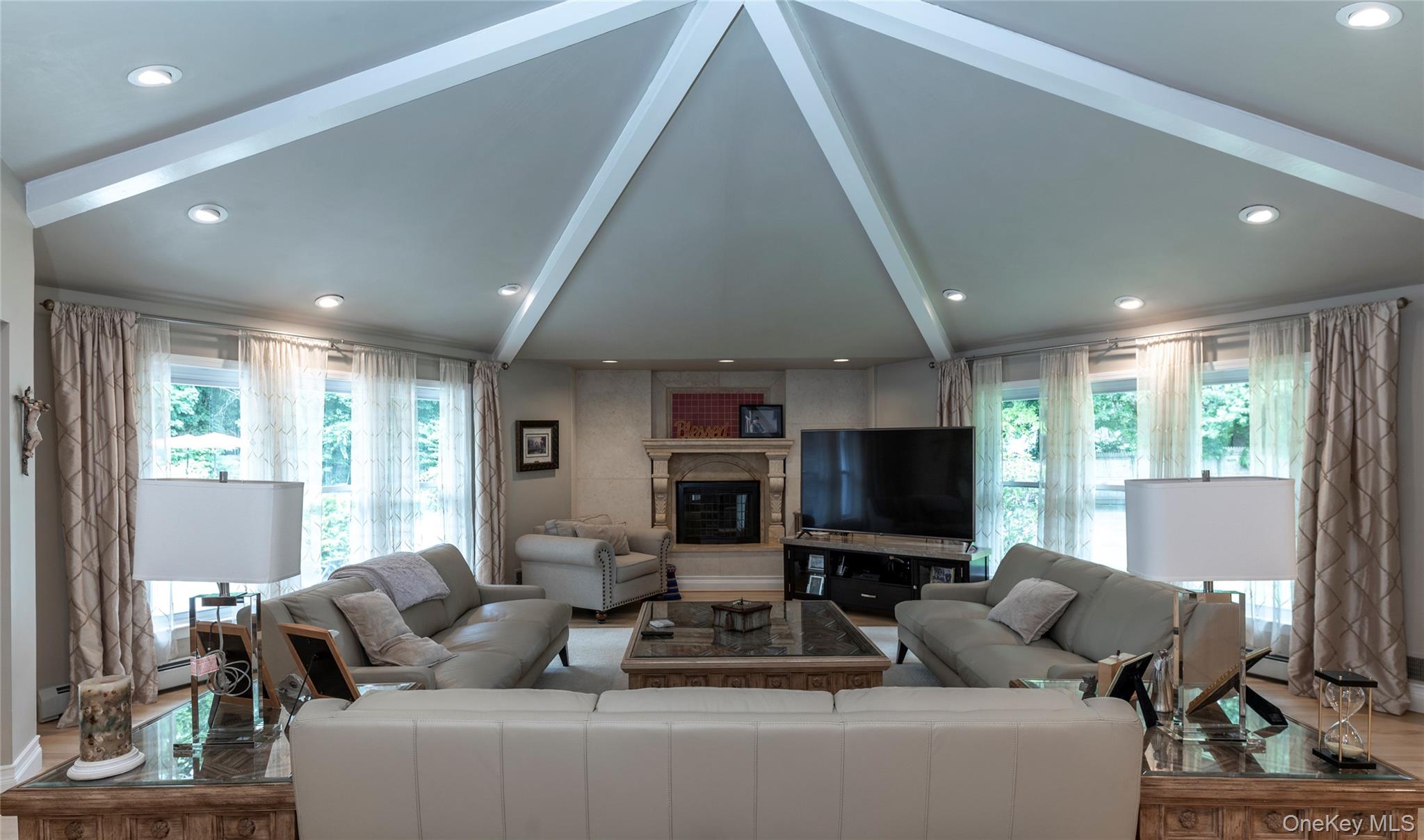 369 Phillips Hill Road, New City, NY 10956