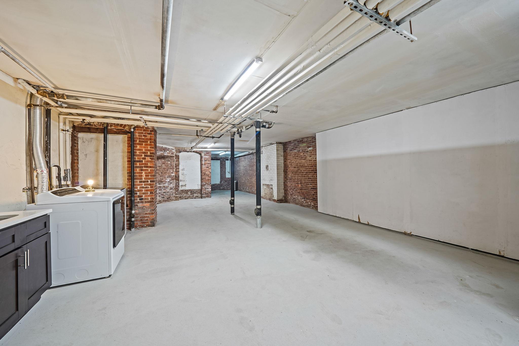 246 Hancock Street, Brooklyn, NY 11216