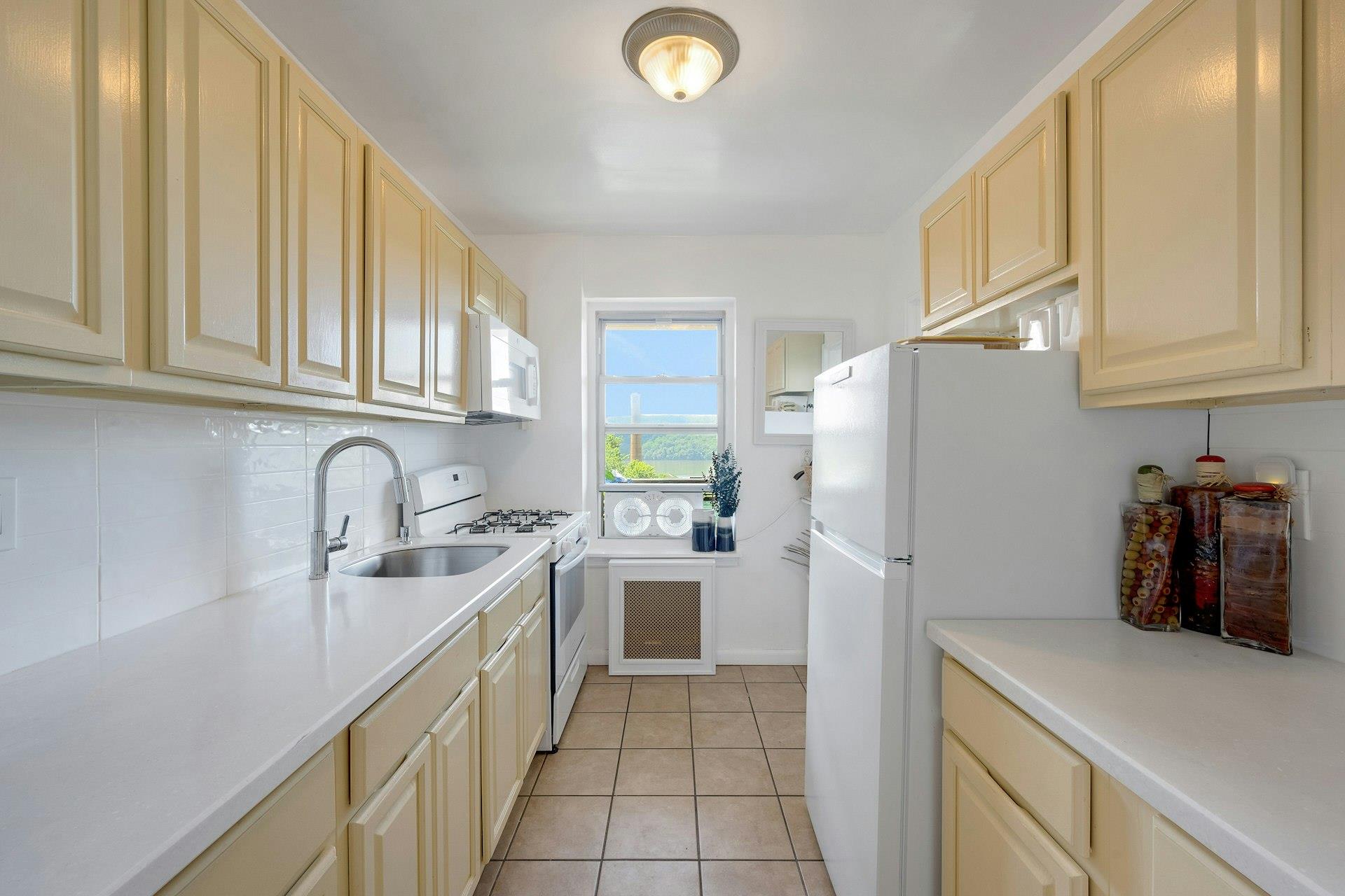 440 Warburton Avenue # 6F, Yonkers, NY 10701