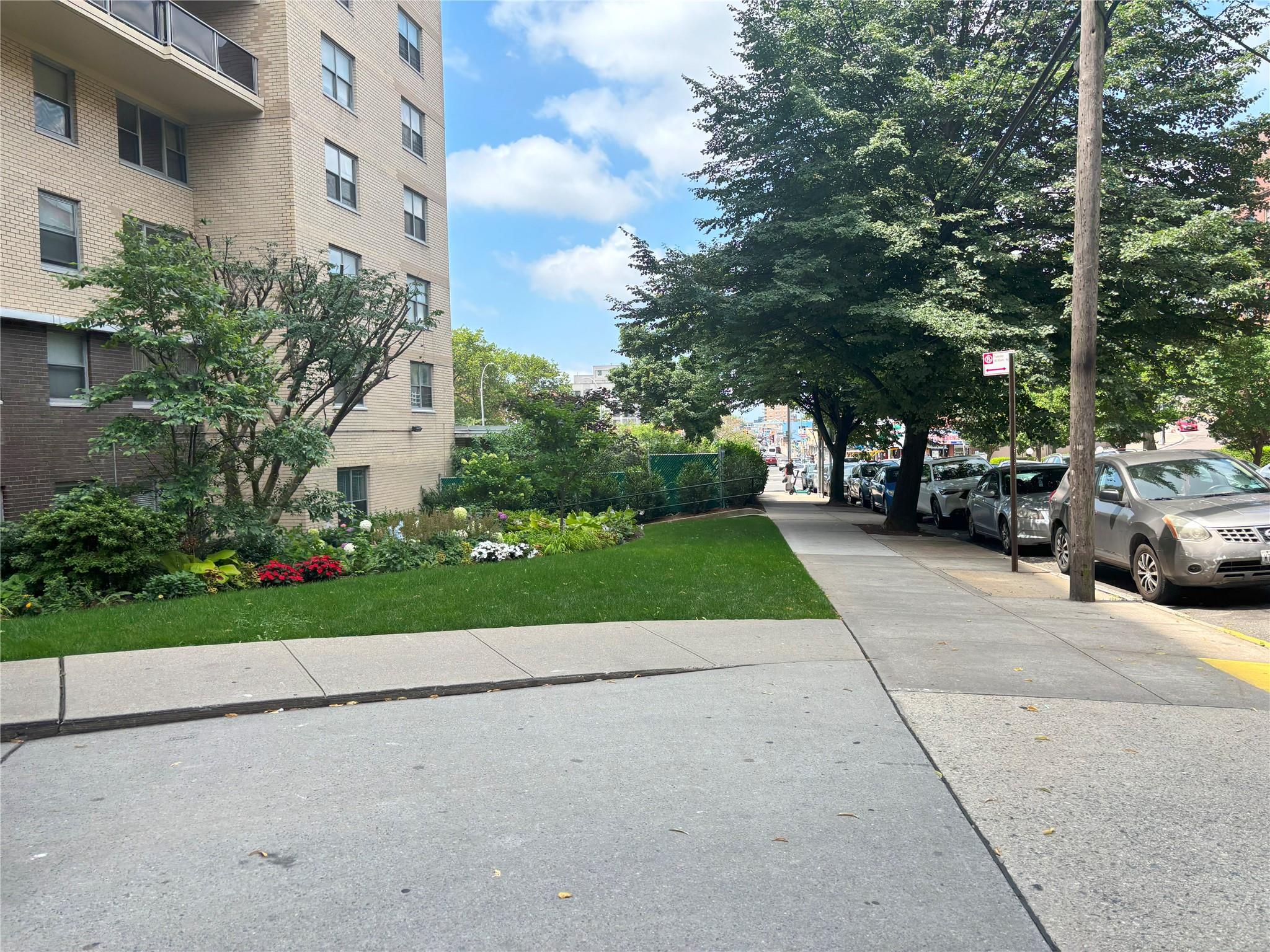 175-20 Wexford terrace # 4K, Jamaica Estates, NY 11432