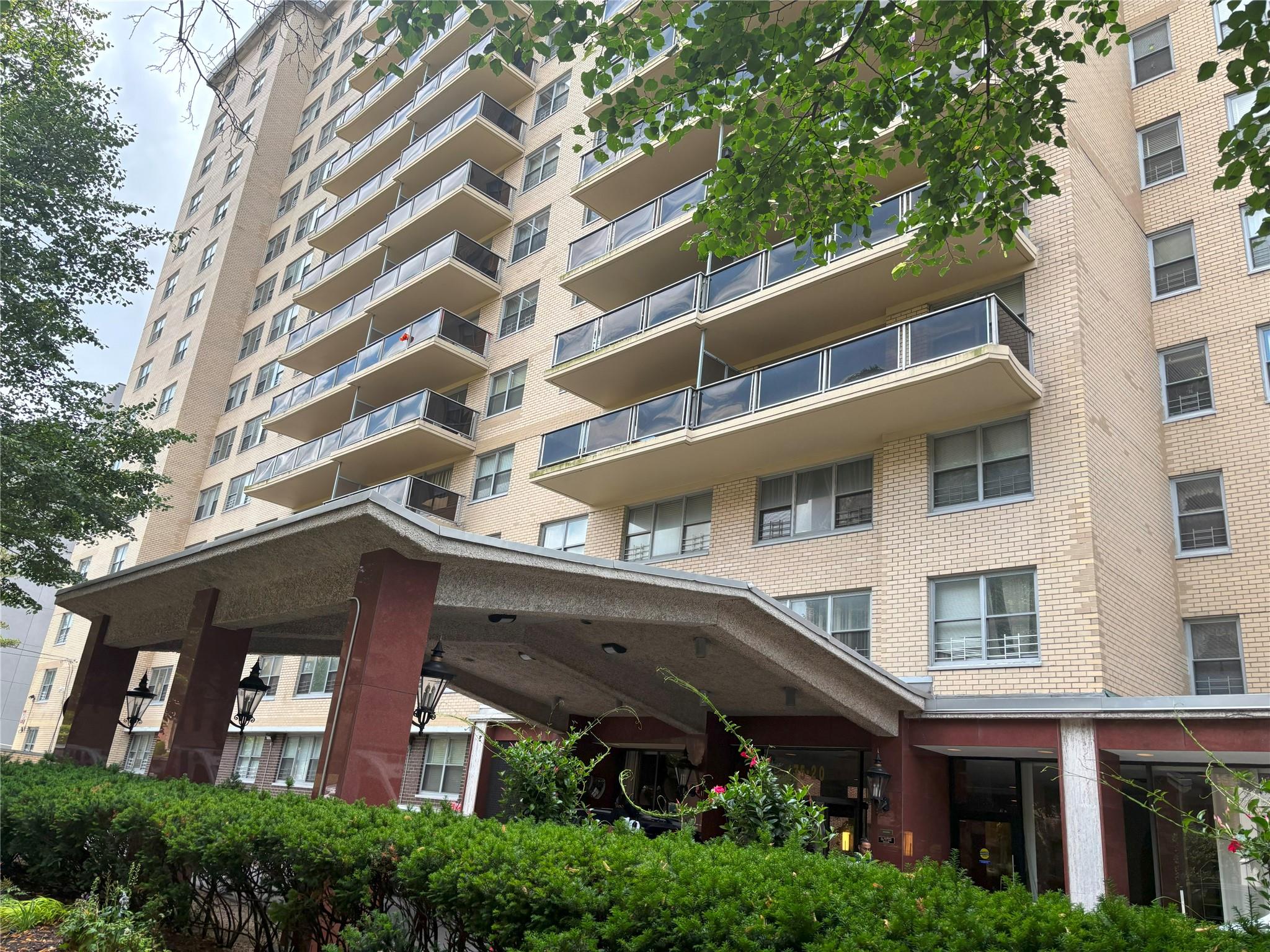 175-20 Wexford terrace # 4K, Jamaica Estates, NY 11432