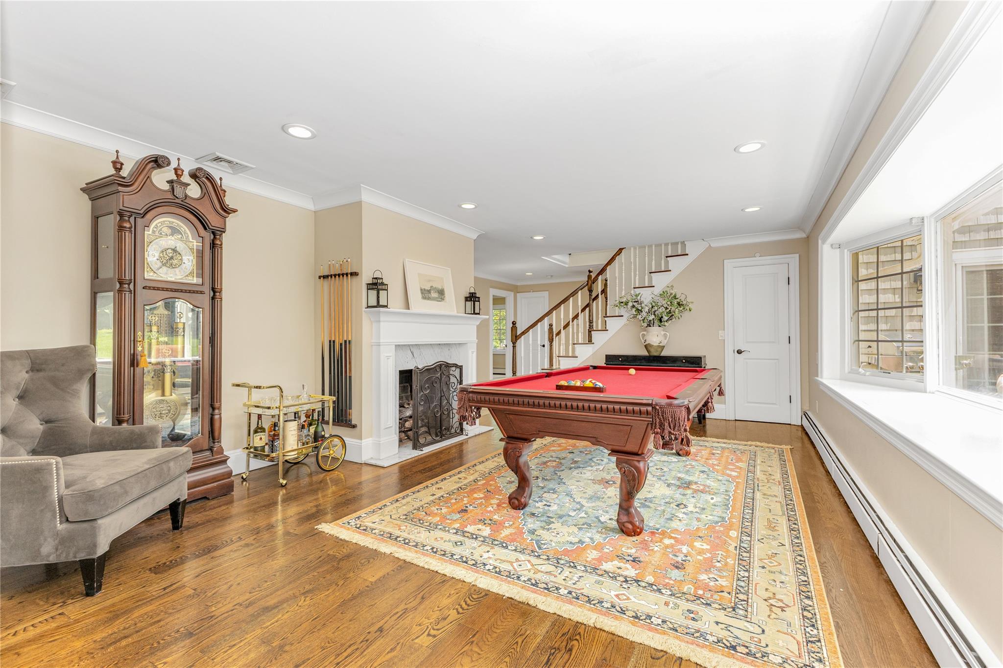 12 Overhill Lane, Roslyn, NY 11576