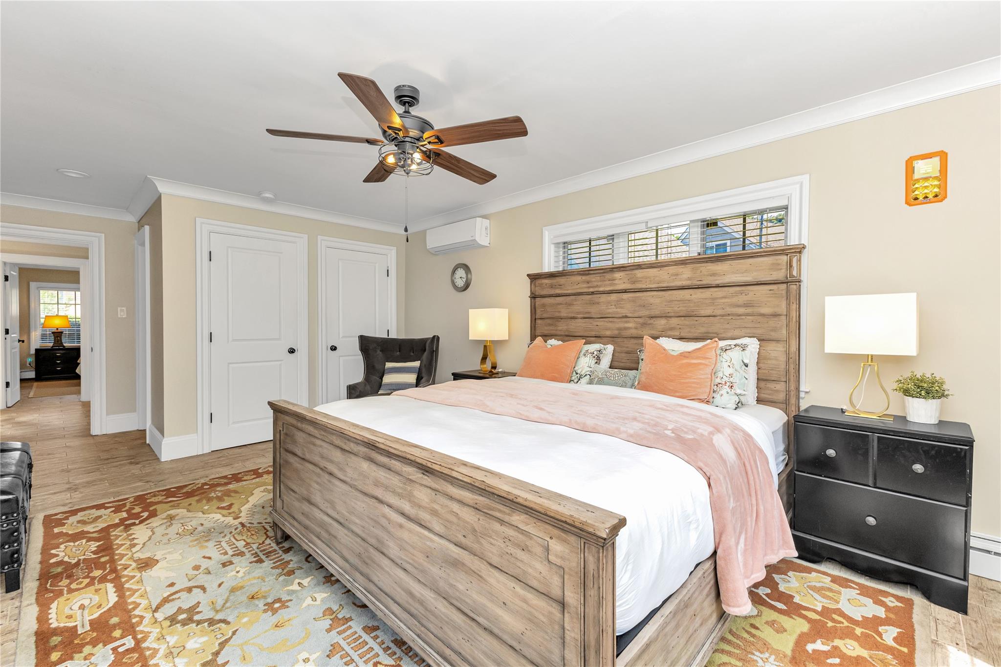 12 Overhill Lane, Roslyn, NY 11576