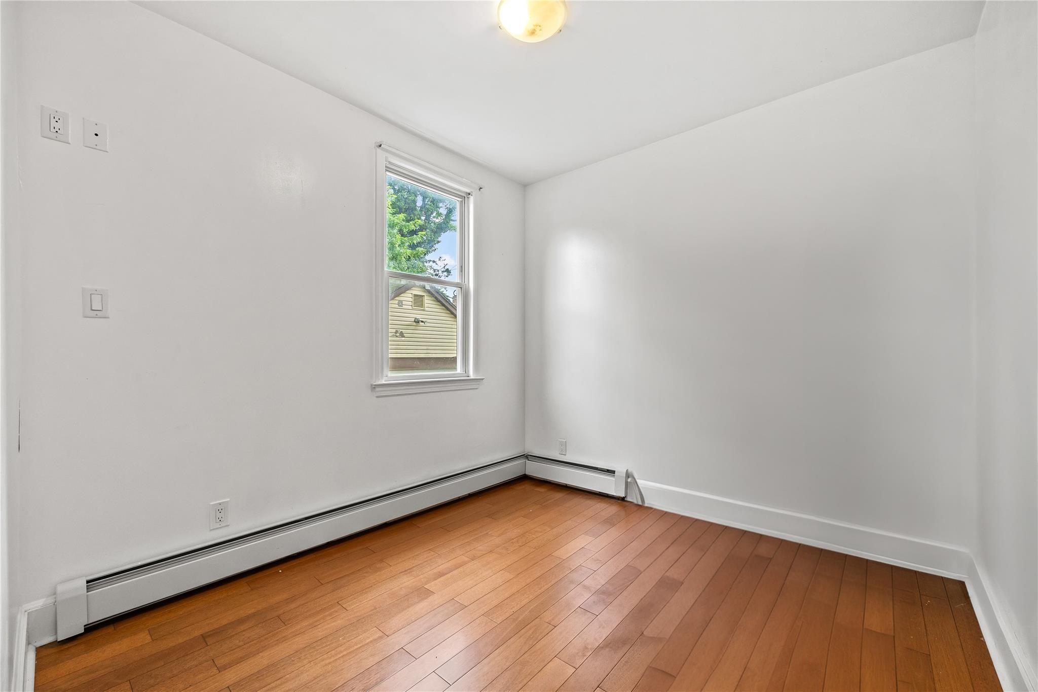 140-24 Quince Avenue, Flushing, NY 11355