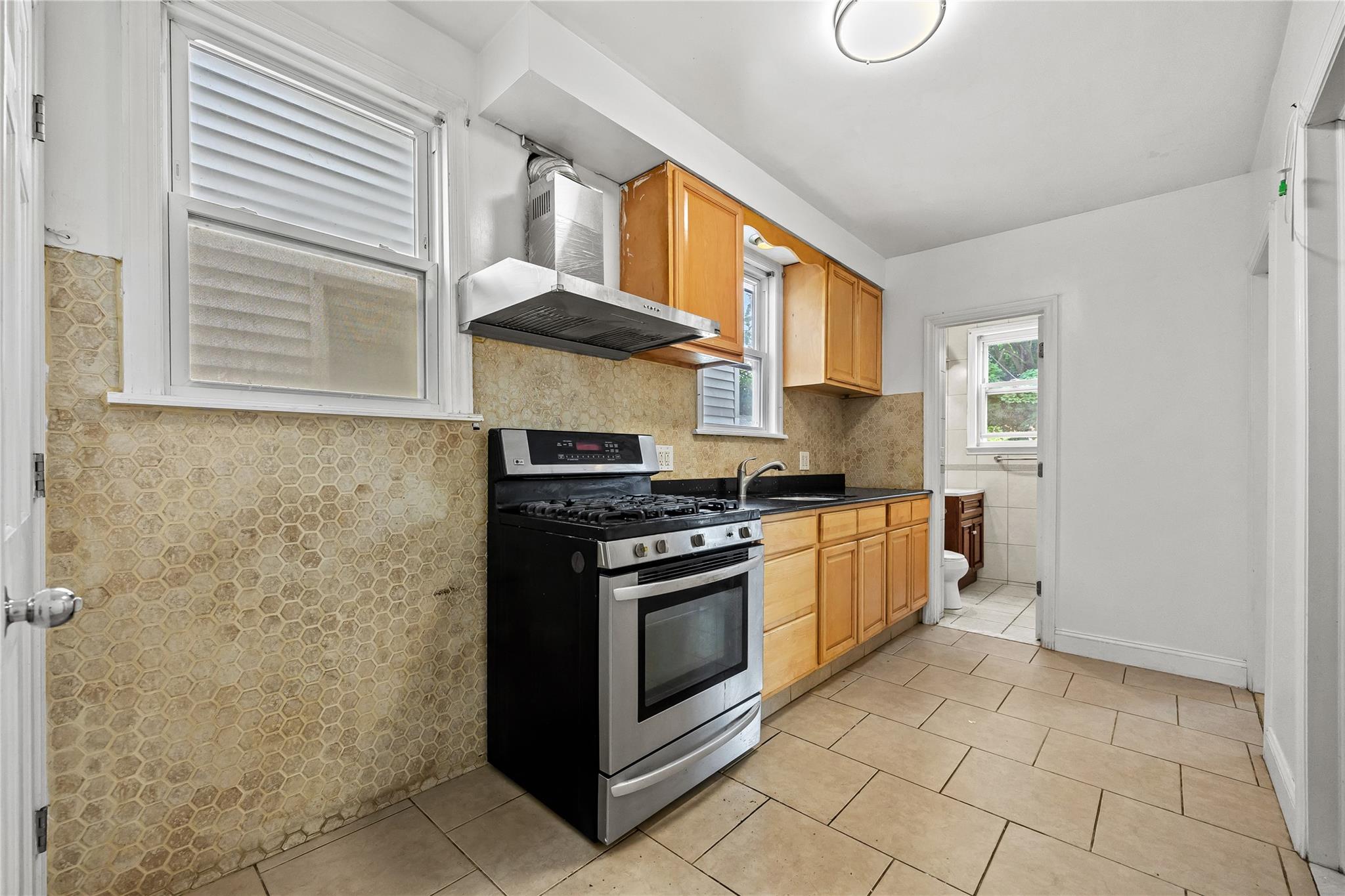 140-24 Quince Avenue, Flushing, NY 11355