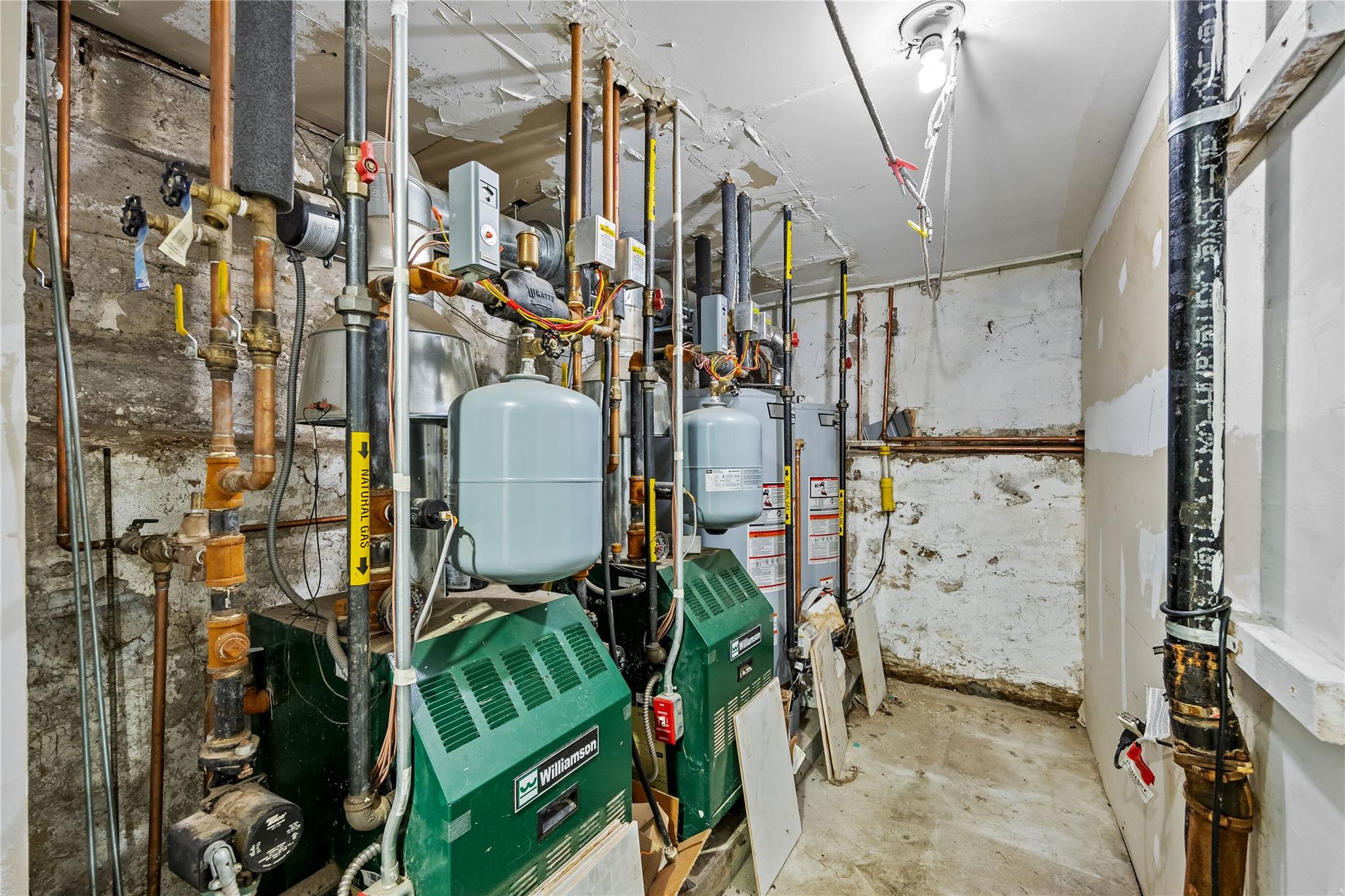 140-24 Quince Avenue, Flushing, NY 11355