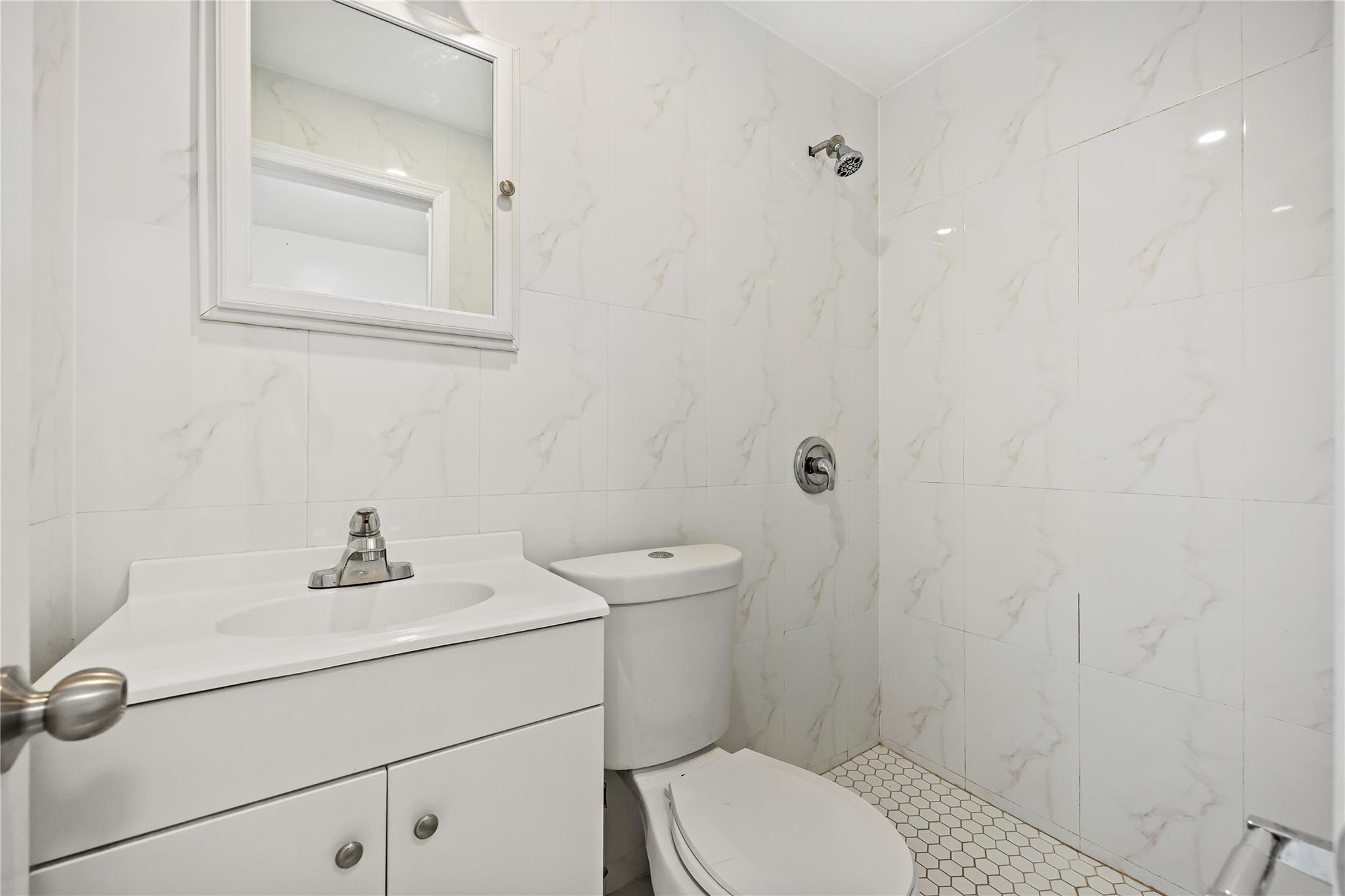 140-24 Quince Avenue, Flushing, NY 11355