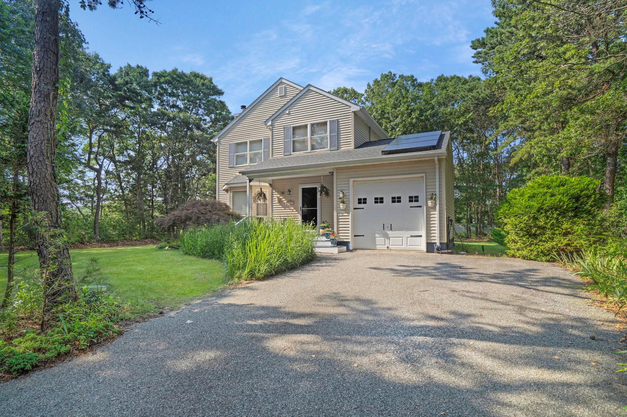 20 Deborah Drive, Westhampton Beach, NY 11978
