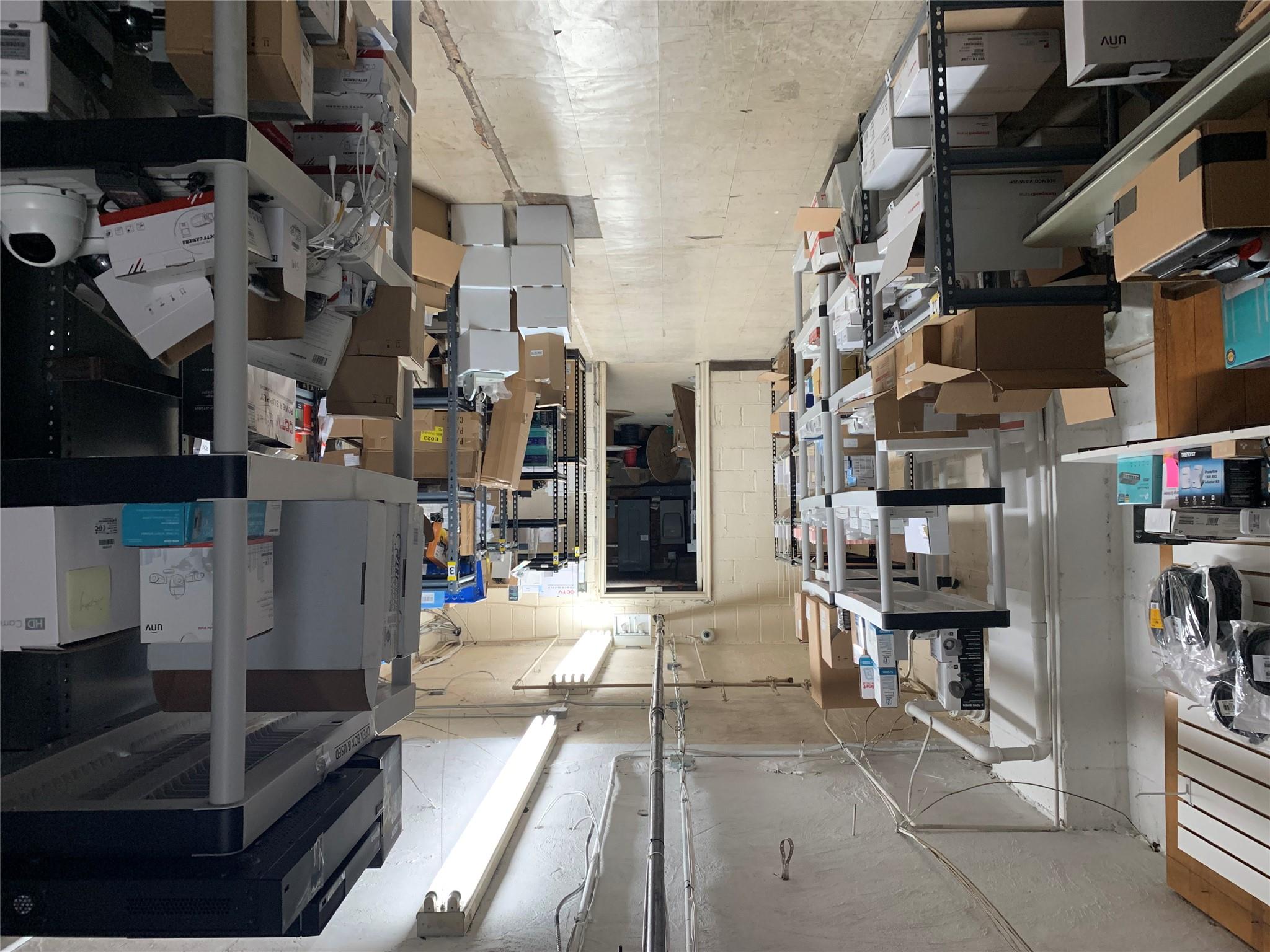 188-206 Hempstead Turnpike # 206, West Hempstead, NY 11552