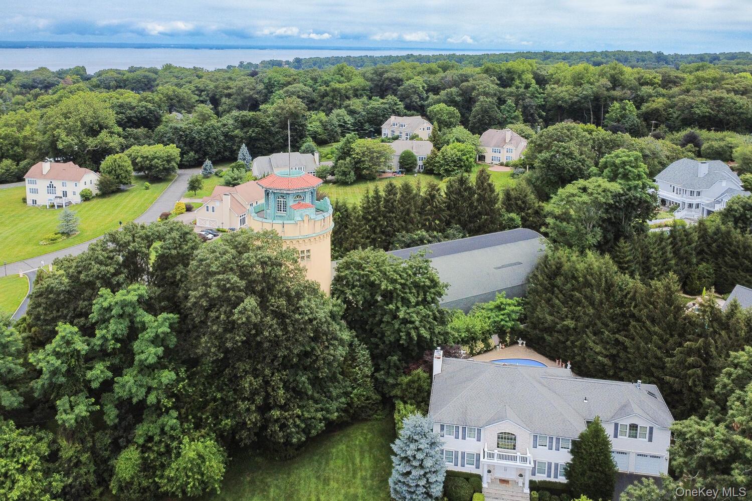 2 Gail Terrace, Glen Cove, NY 11542