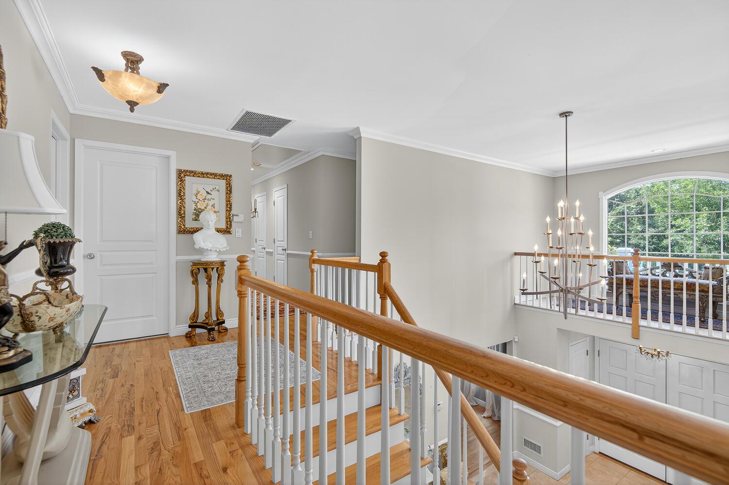 2 Gail Terrace, Glen Cove, NY 11542