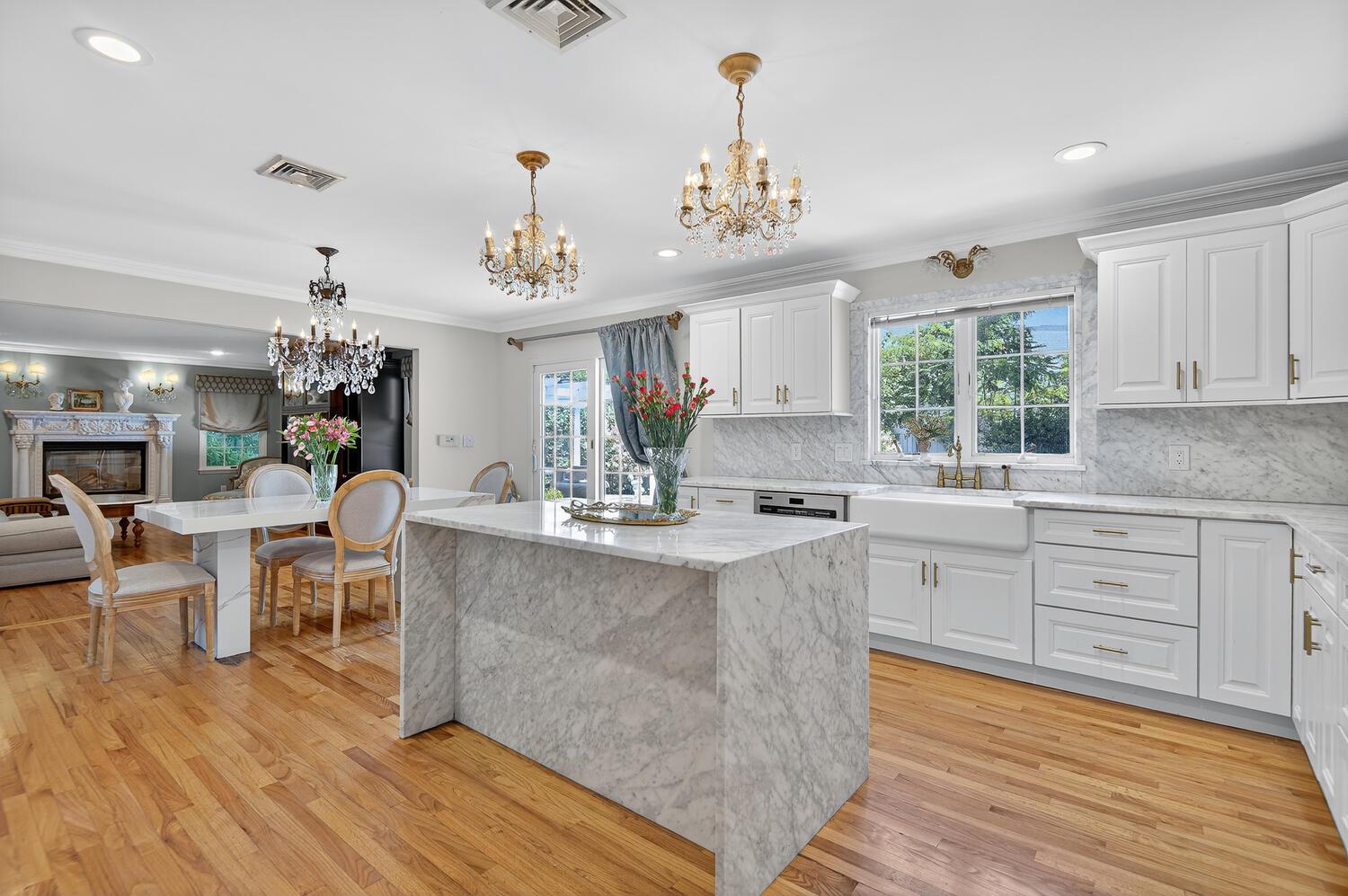 2 Gail Terrace, Glen Cove, NY 11542