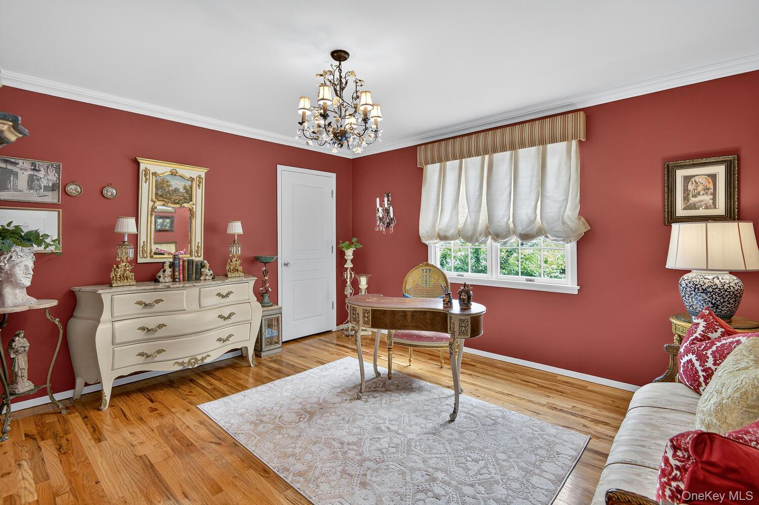 2 Gail Terrace, Glen Cove, NY 11542